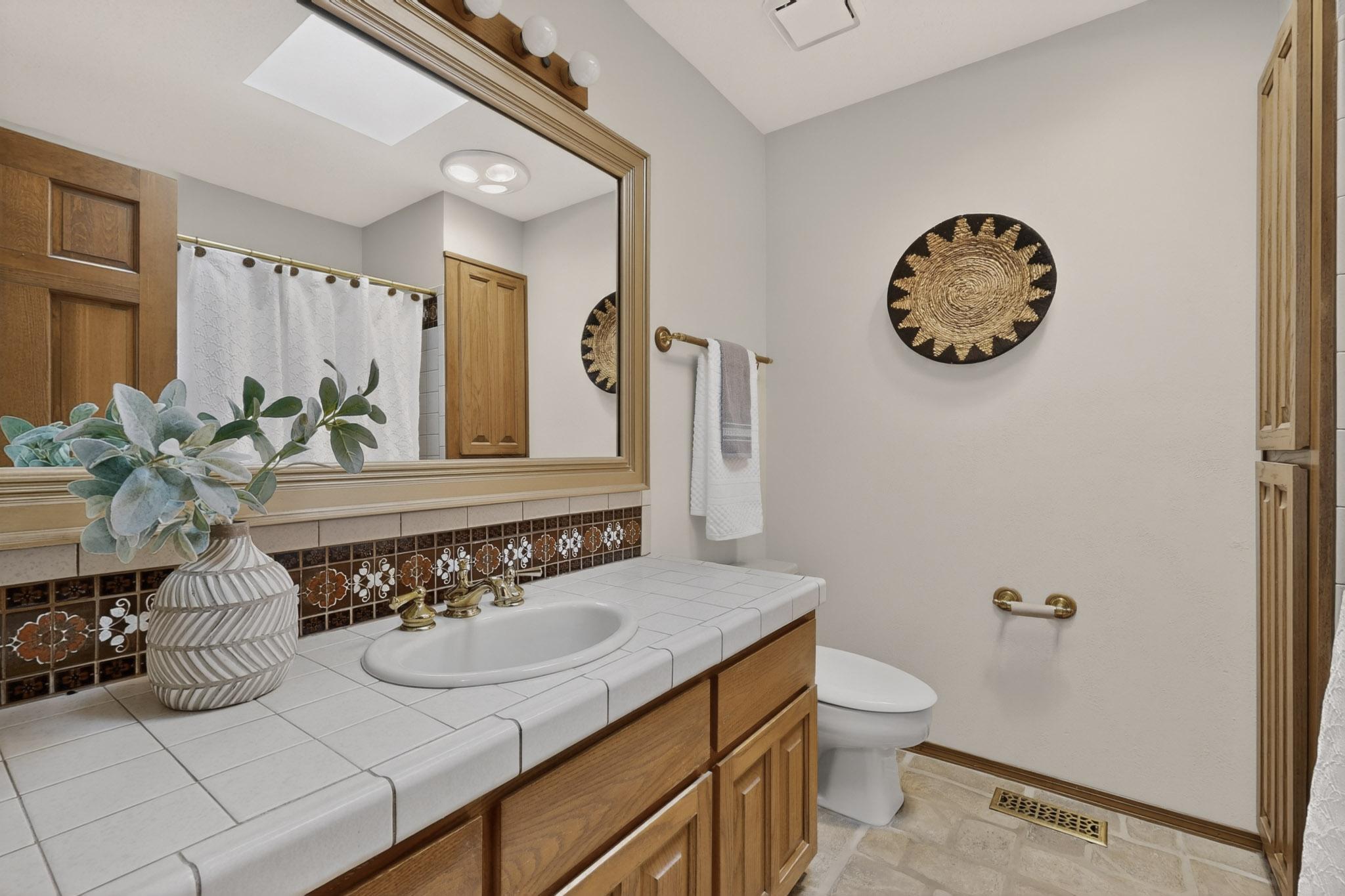 12105 San Rafael Avenue NE