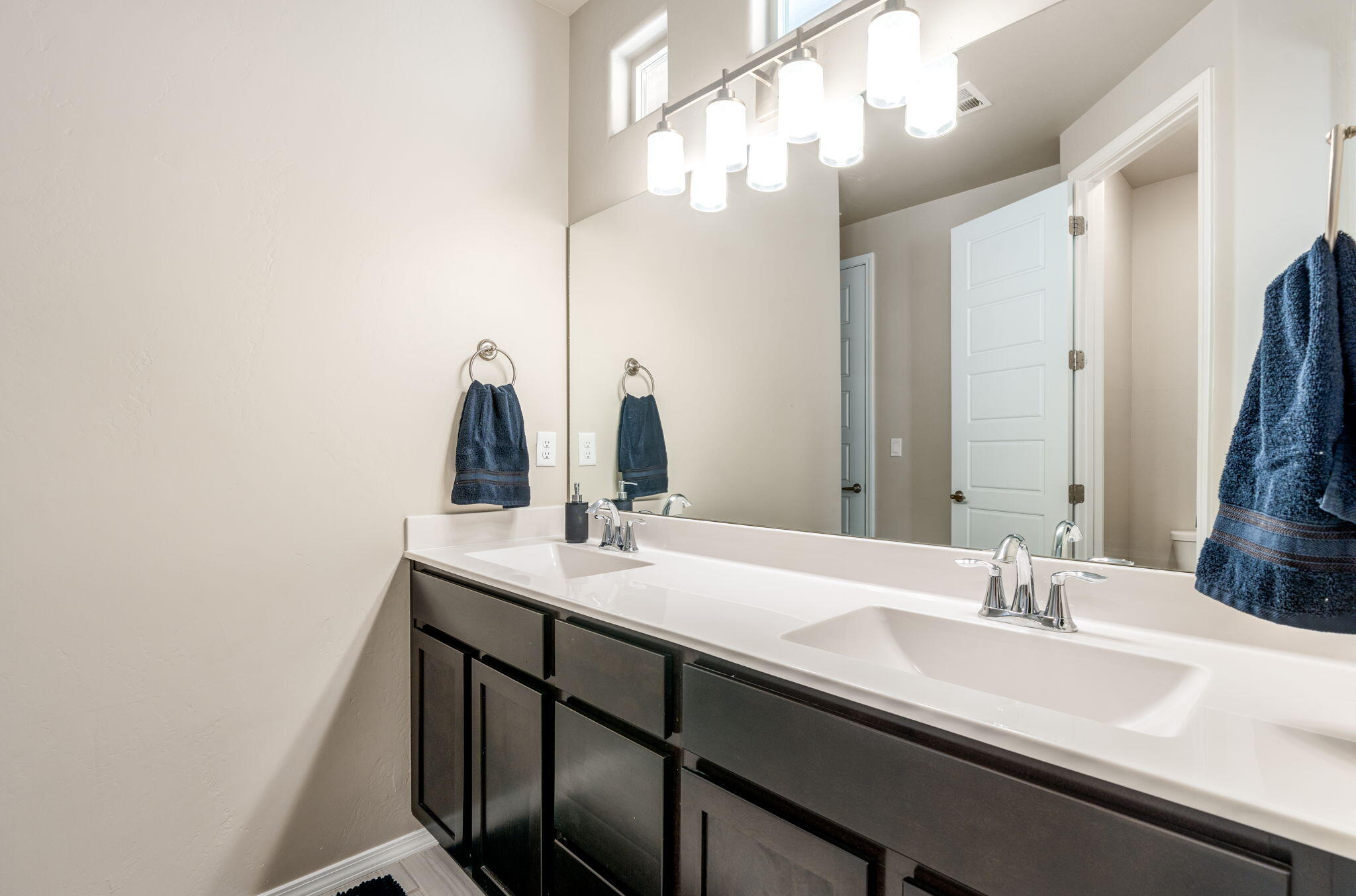 2313 Melon Ridge Loop NE