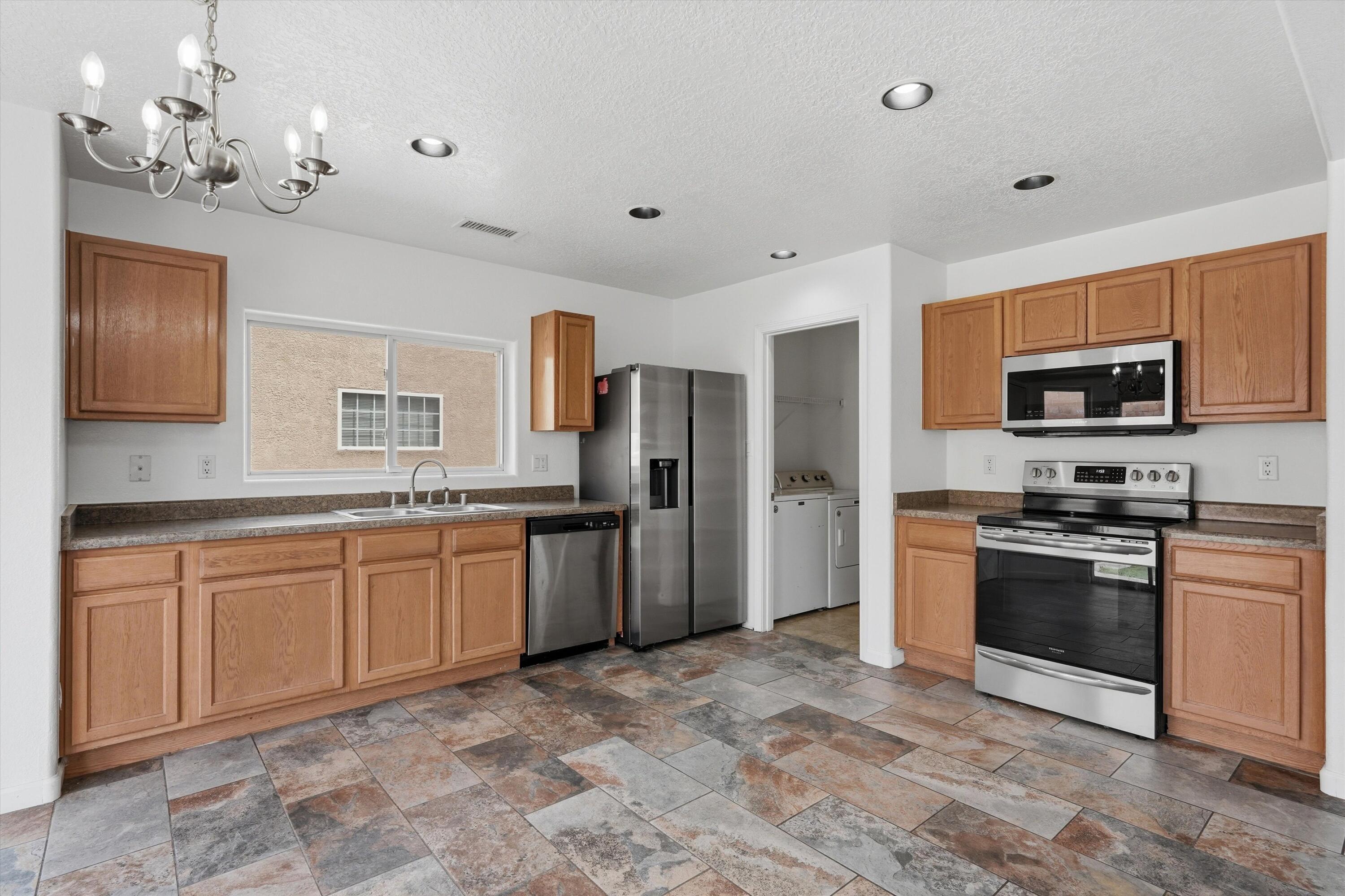 2911 Richardson Way SW