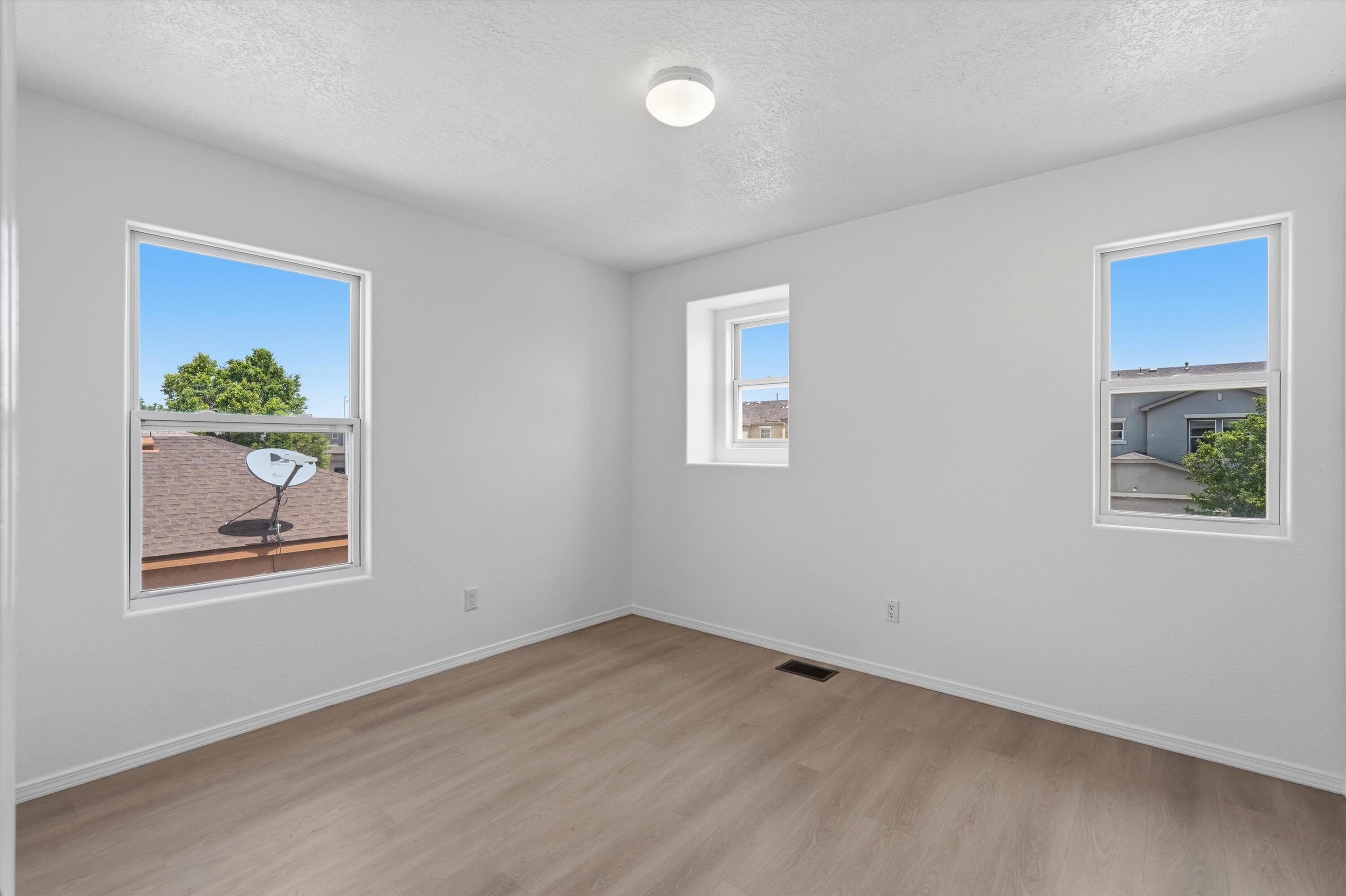 2911 Richardson Way SW