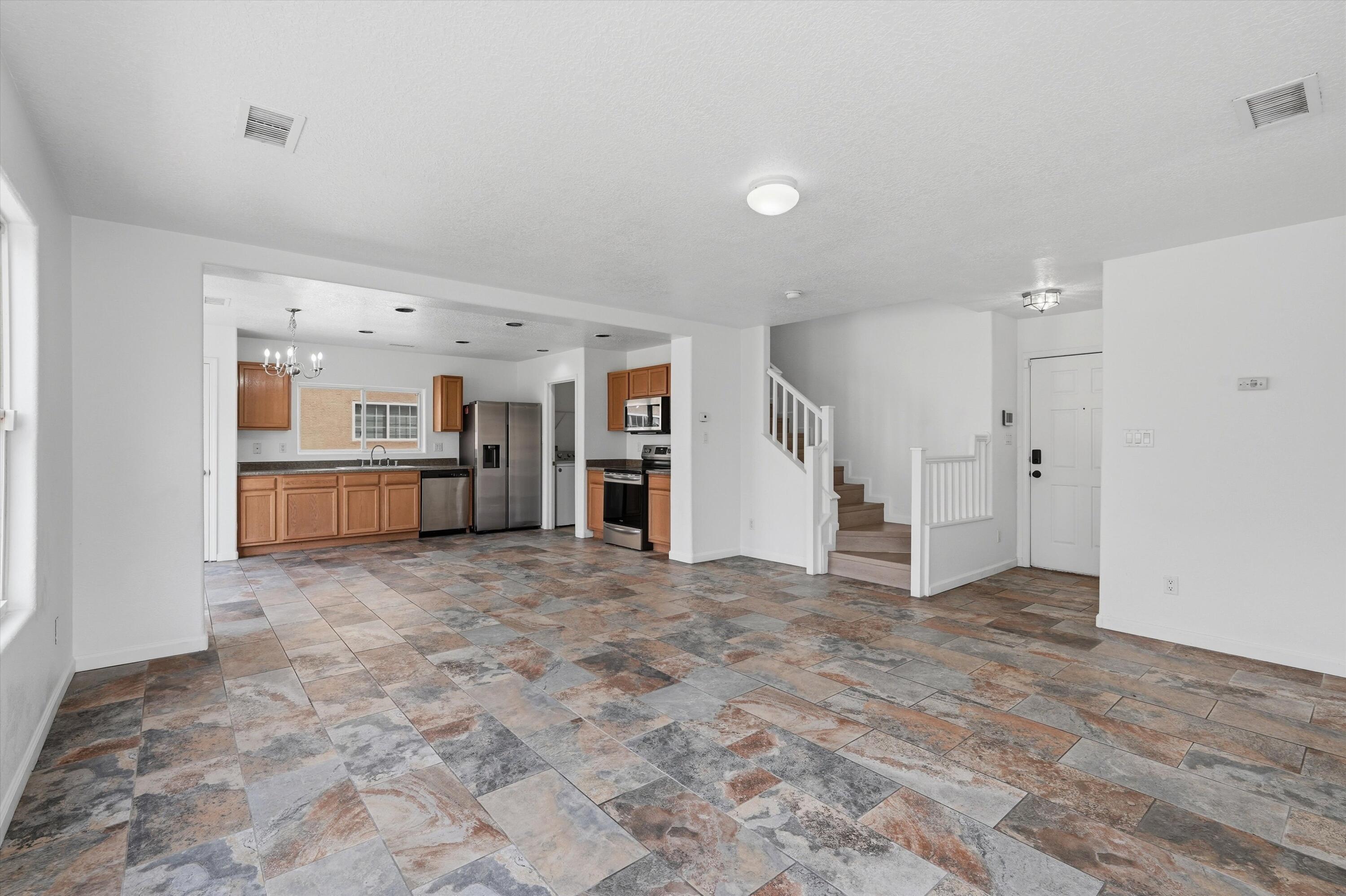 2911 Richardson Way SW