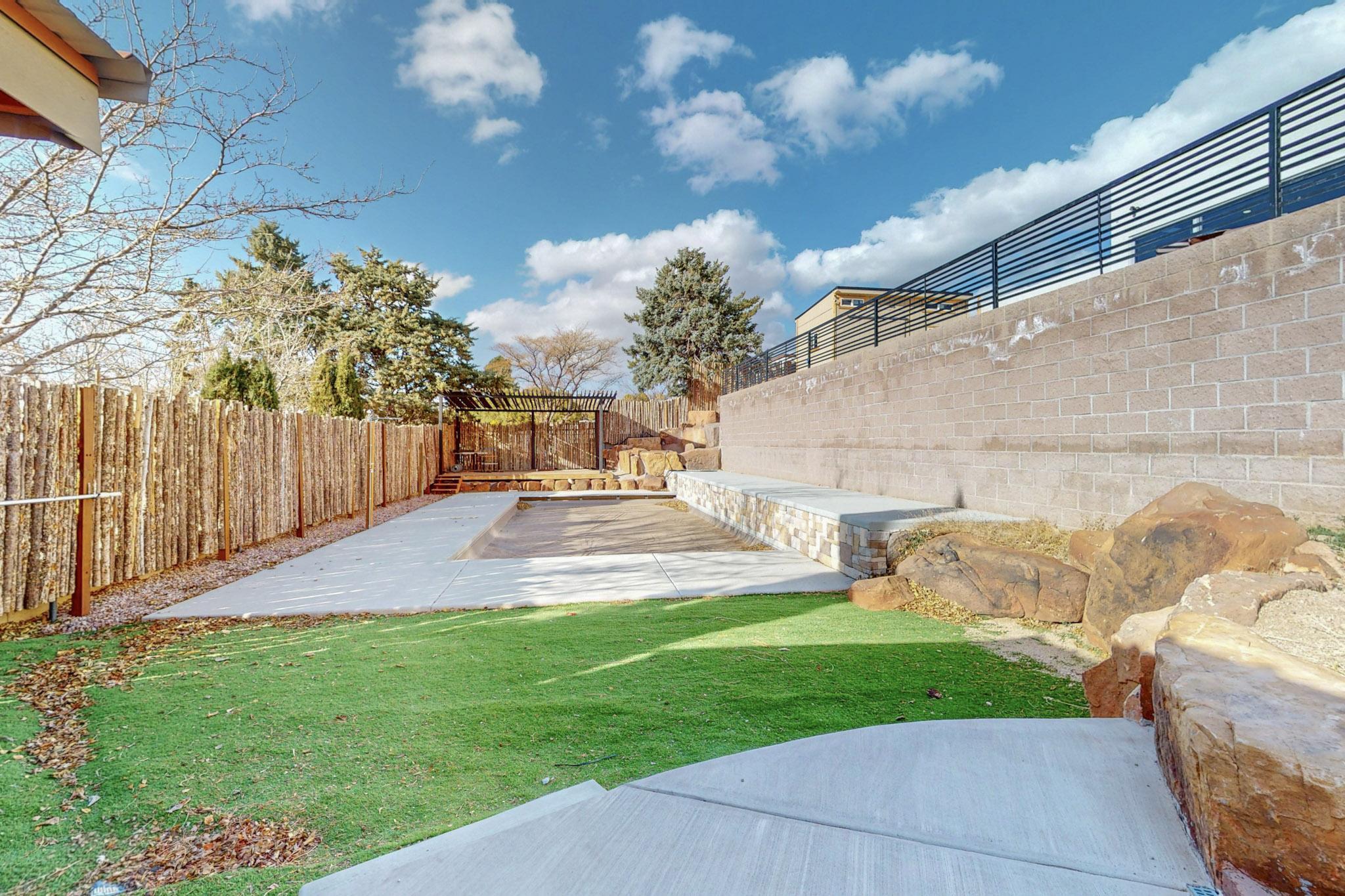 3105 Camino De La Sierra Lane NE