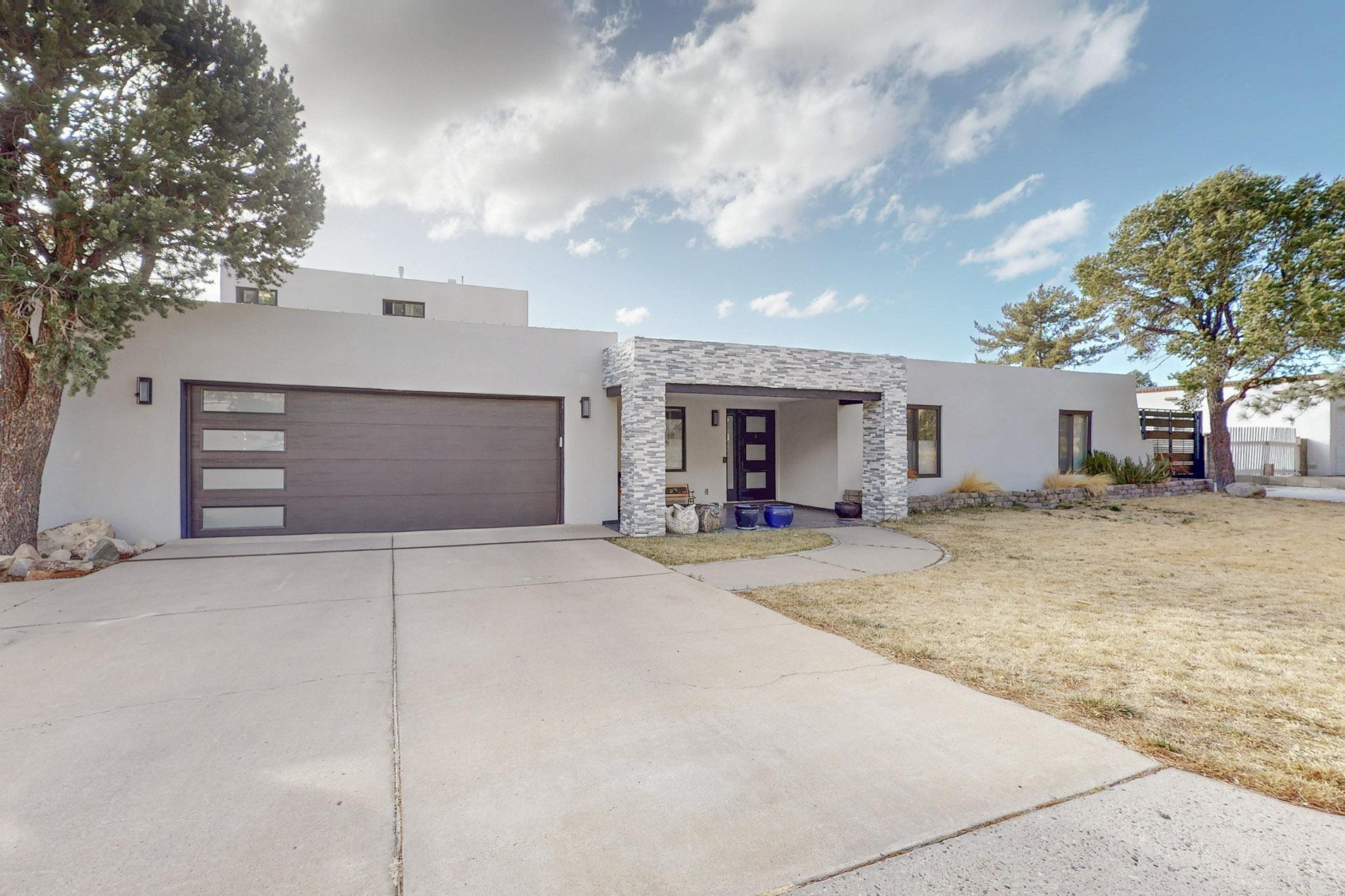 3105 Camino De La Sierra Lane NE