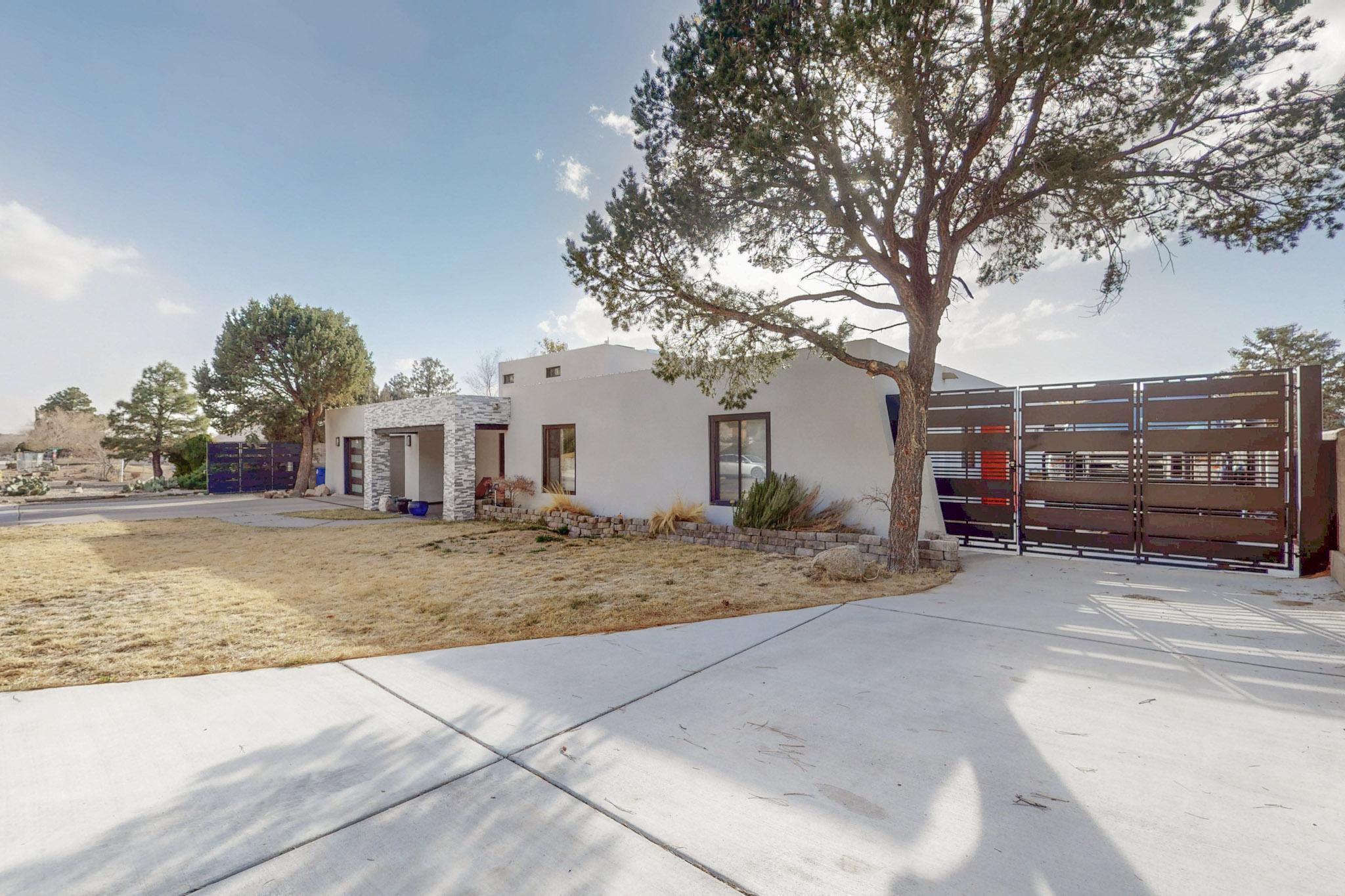 3105 Camino De La Sierra Lane NE