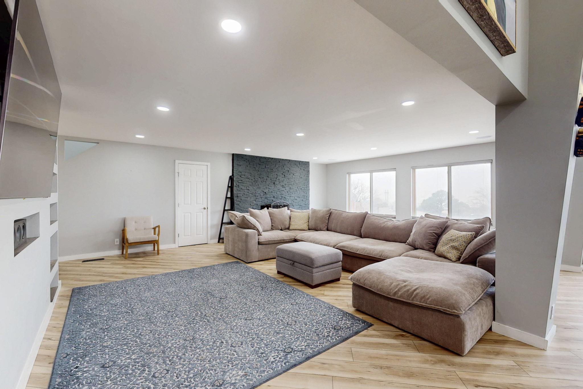 3105 Camino De La Sierra Lane NE