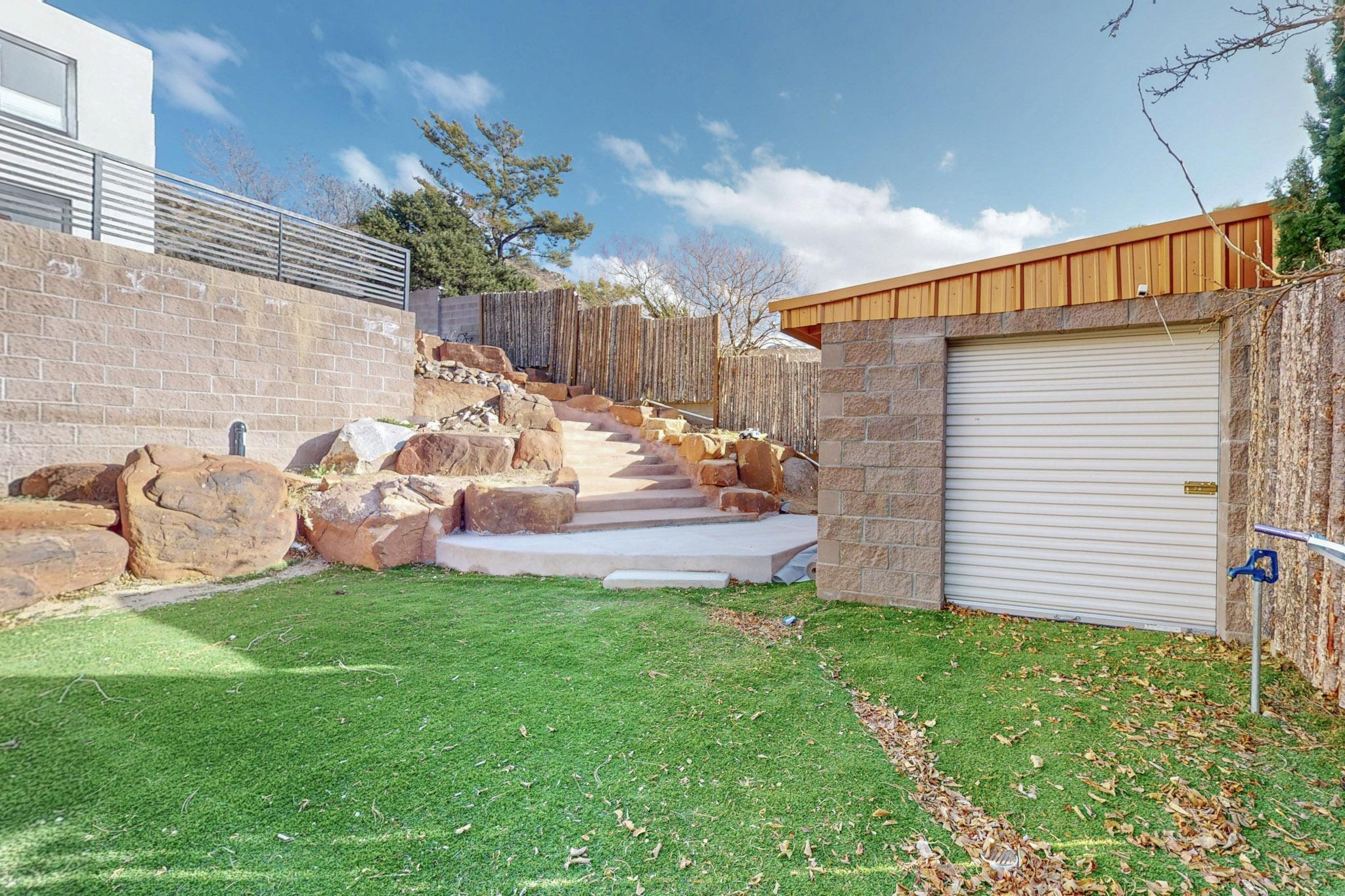 3105 Camino De La Sierra Lane NE