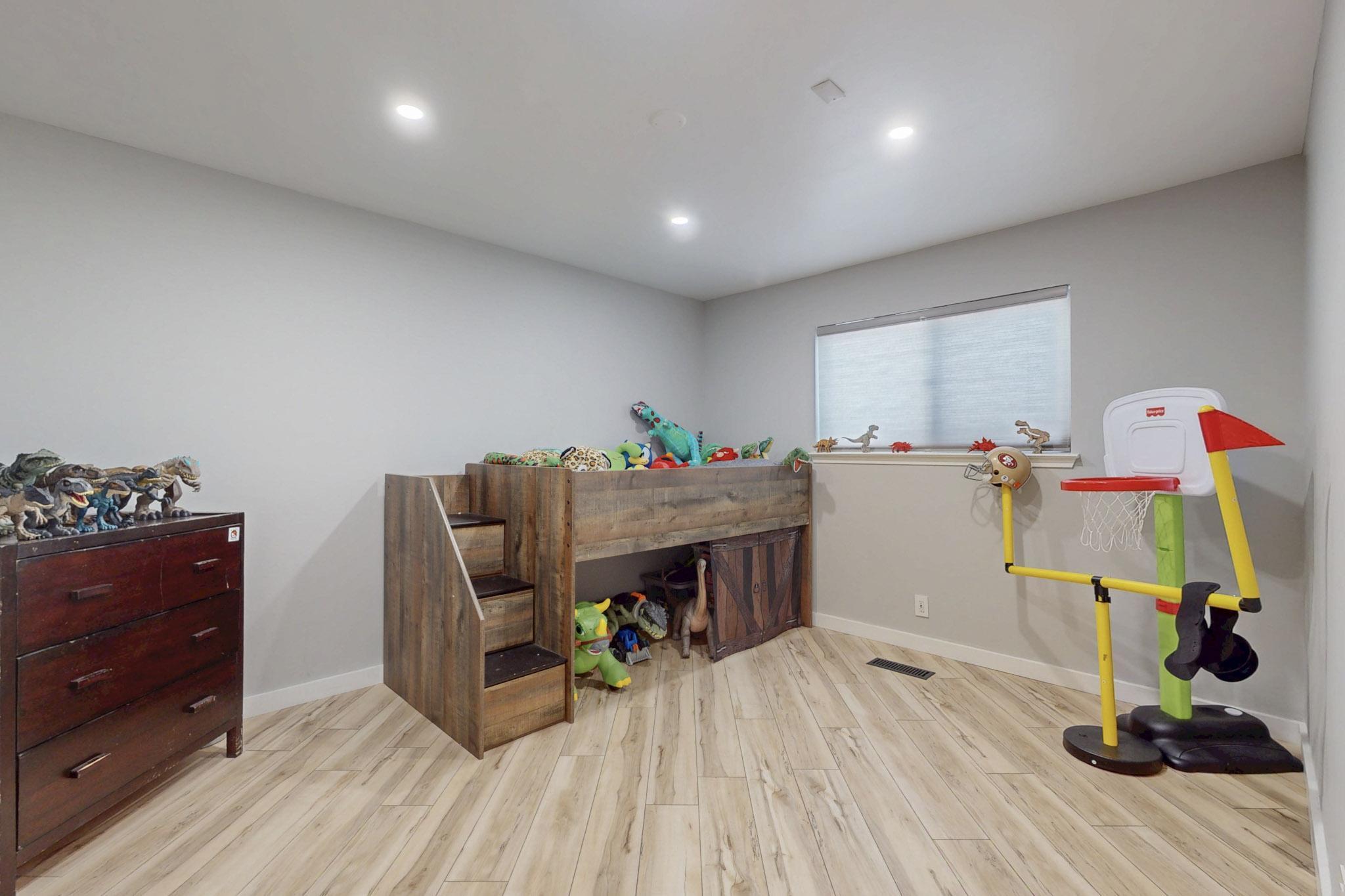 3105 Camino De La Sierra Lane NE