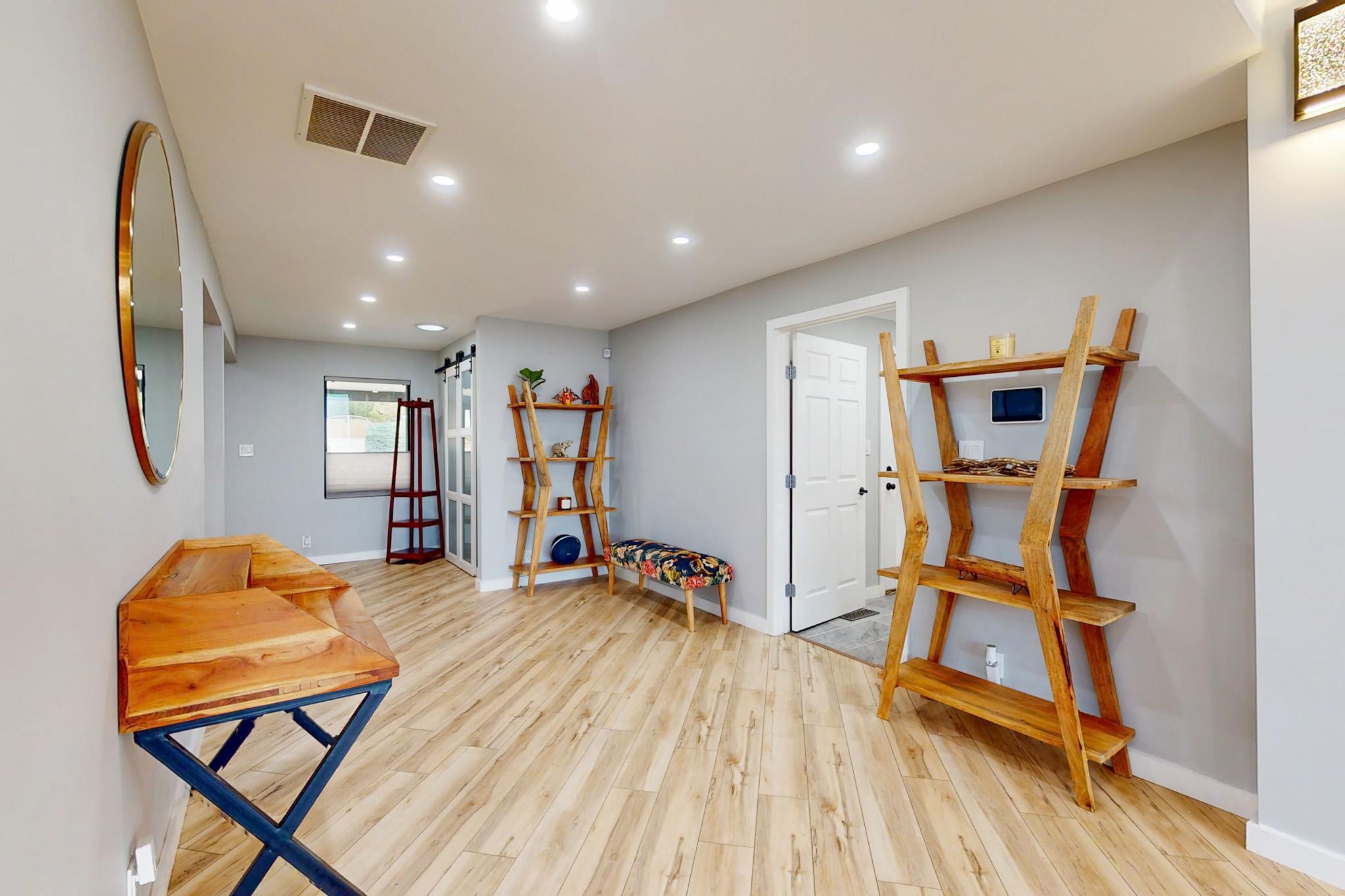 3105 Camino De La Sierra Lane NE