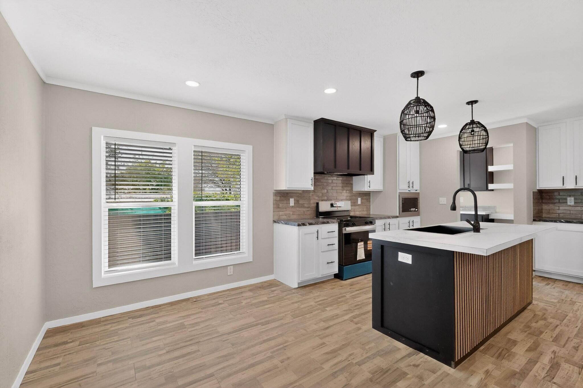 6632 San Luis Obispo Avenue NE