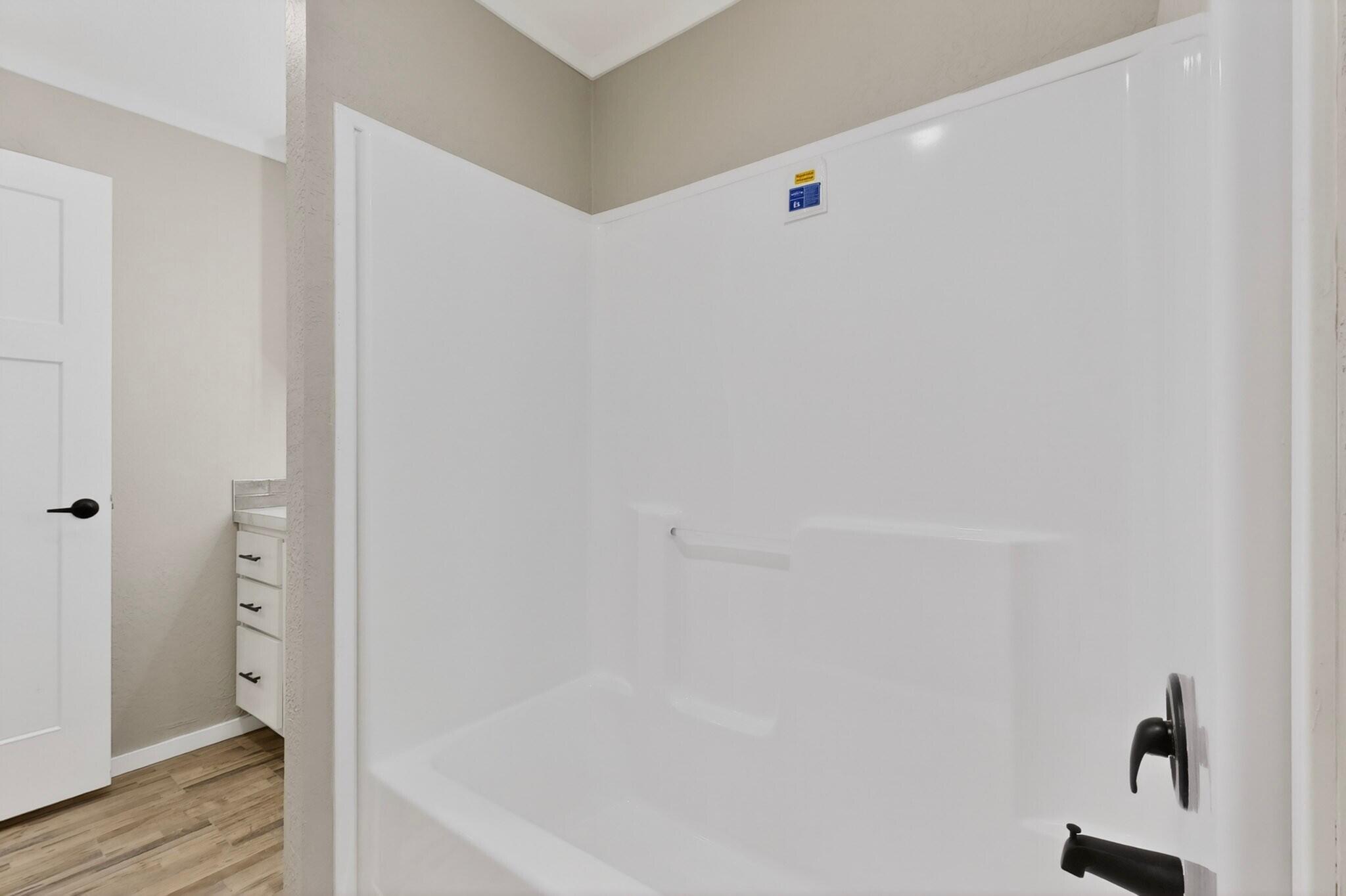 6632 San Luis Obispo Avenue NE