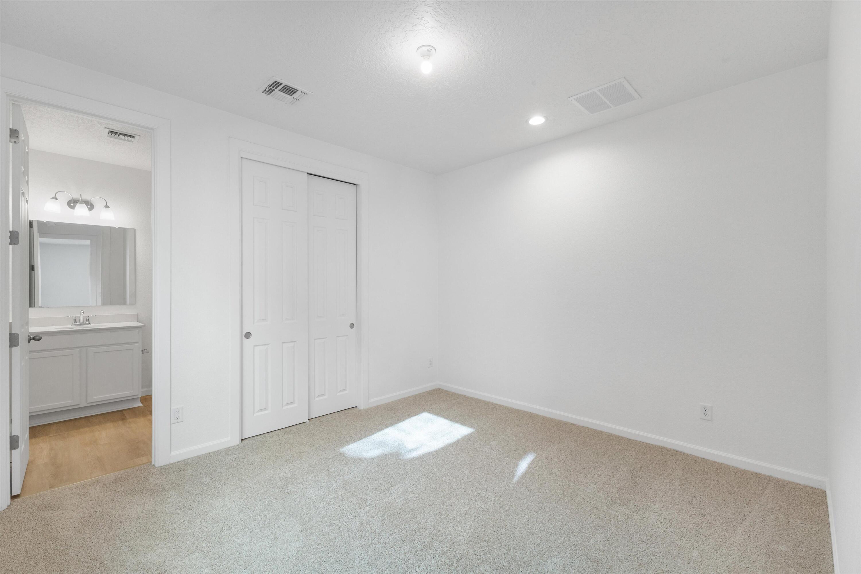 2541 Seaforth Circle