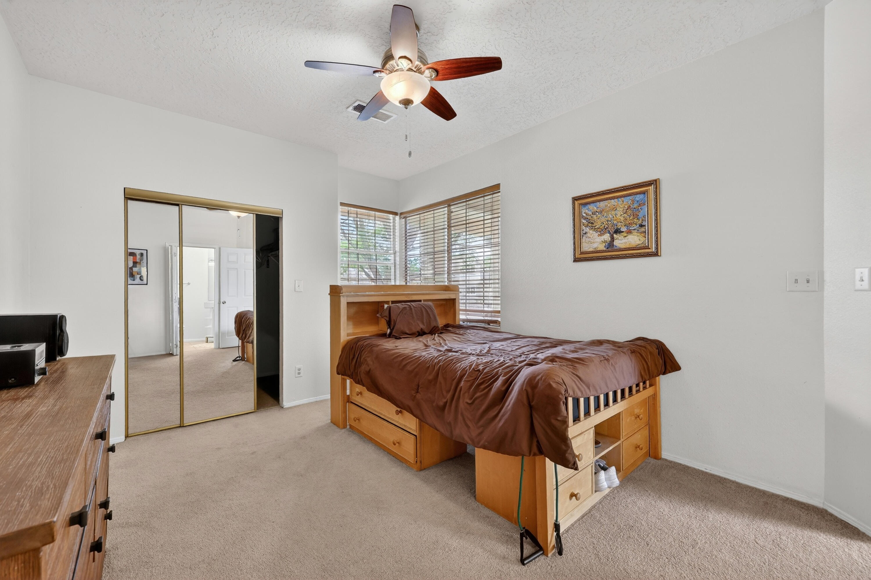 1649 Lark Spur Drive NE