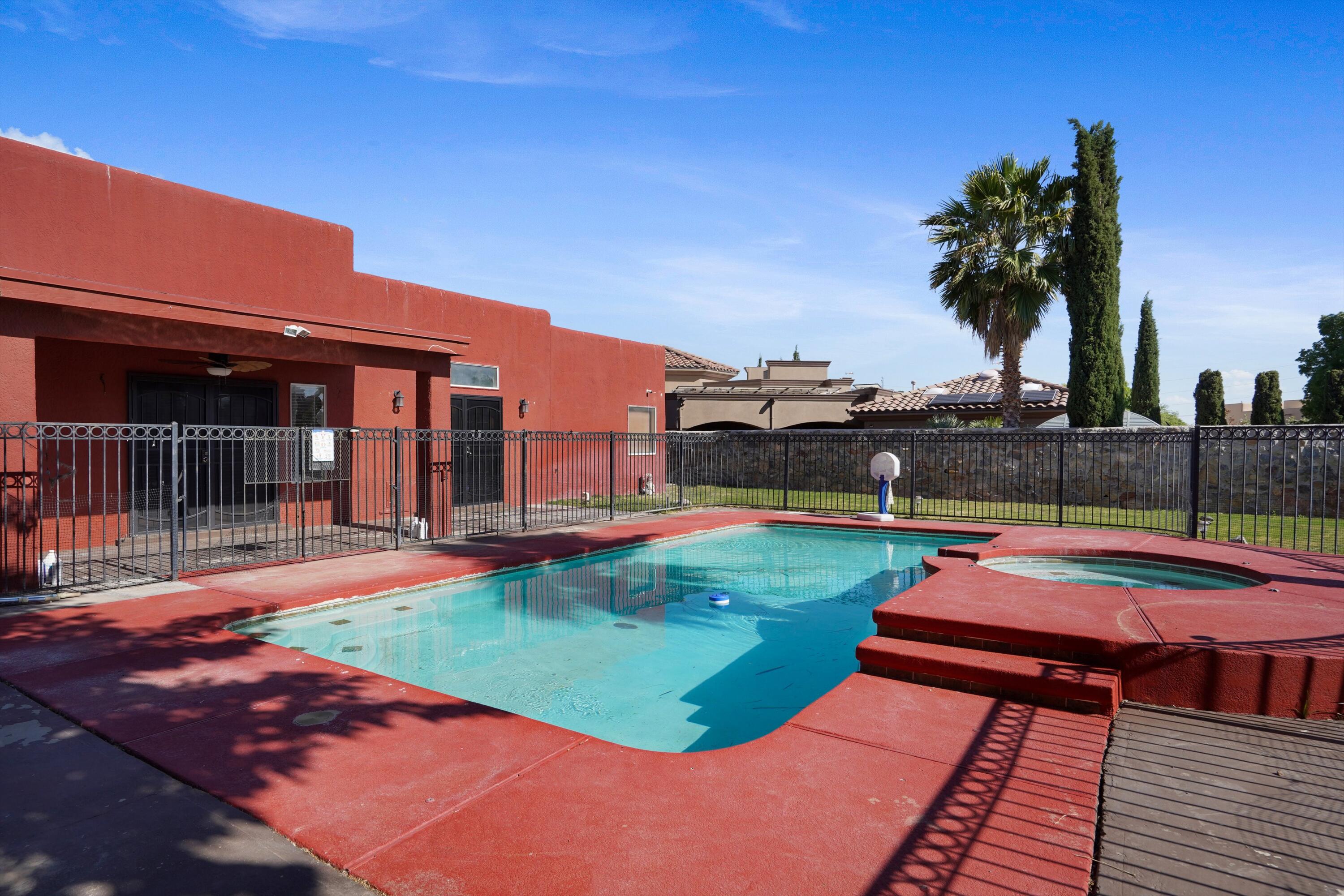 2205 Sun Chaser Place