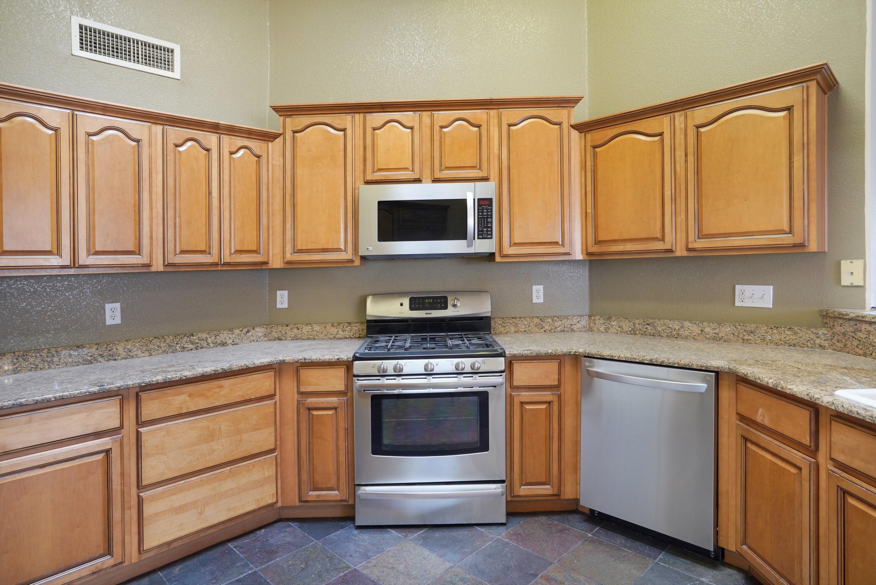 2205 Sun Chaser Place