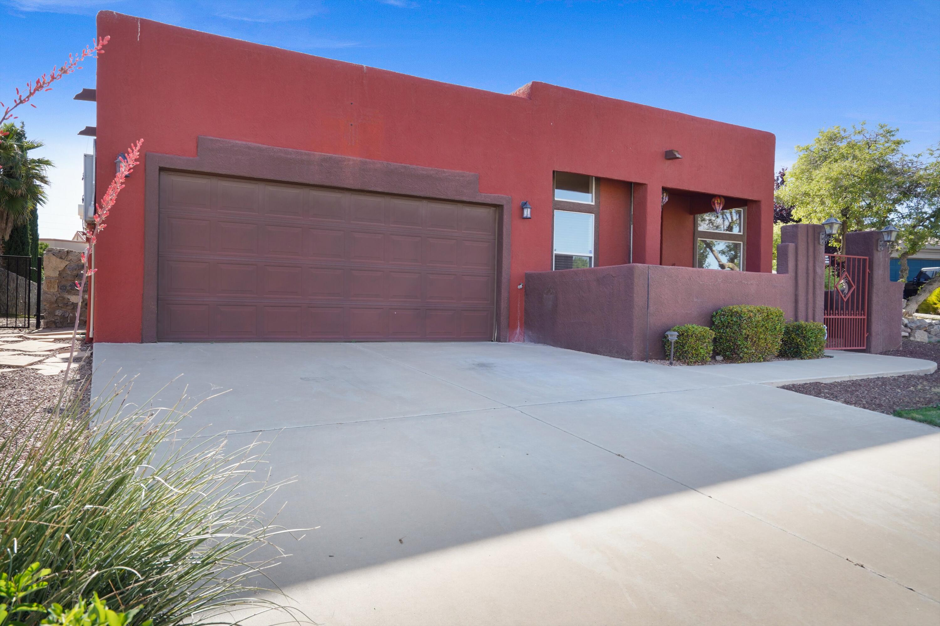 2205 Sun Chaser Place