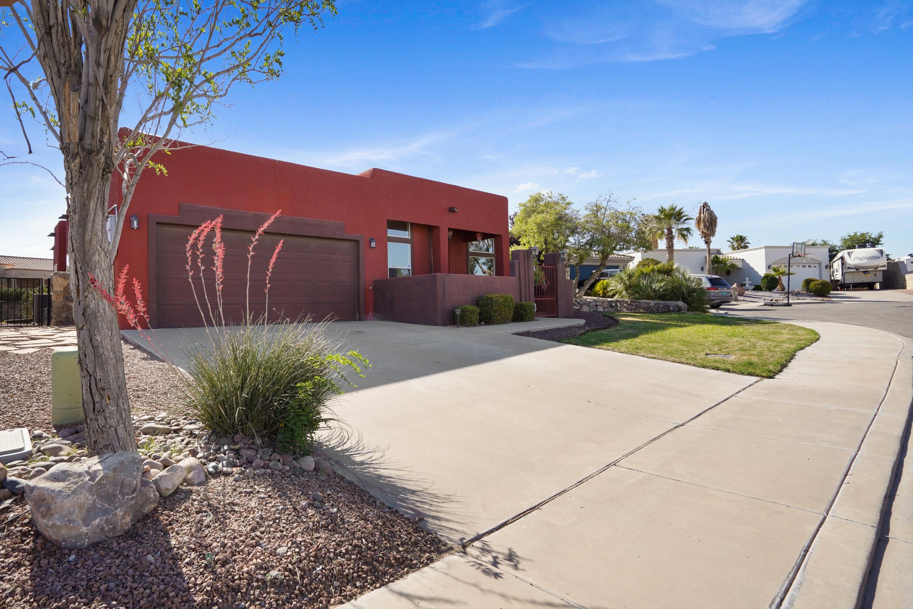 2205 Sun Chaser Place