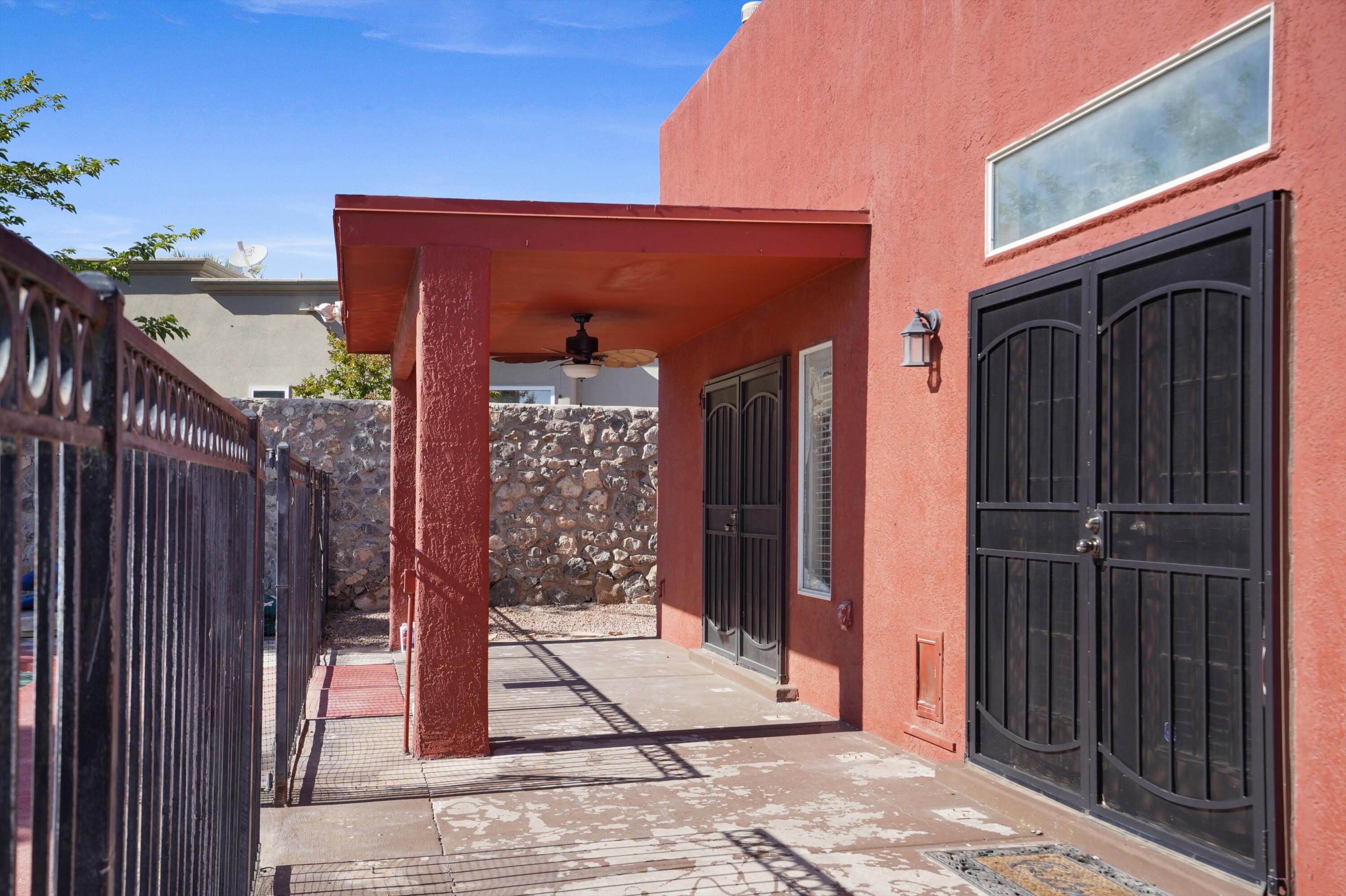 2205 Sun Chaser Place