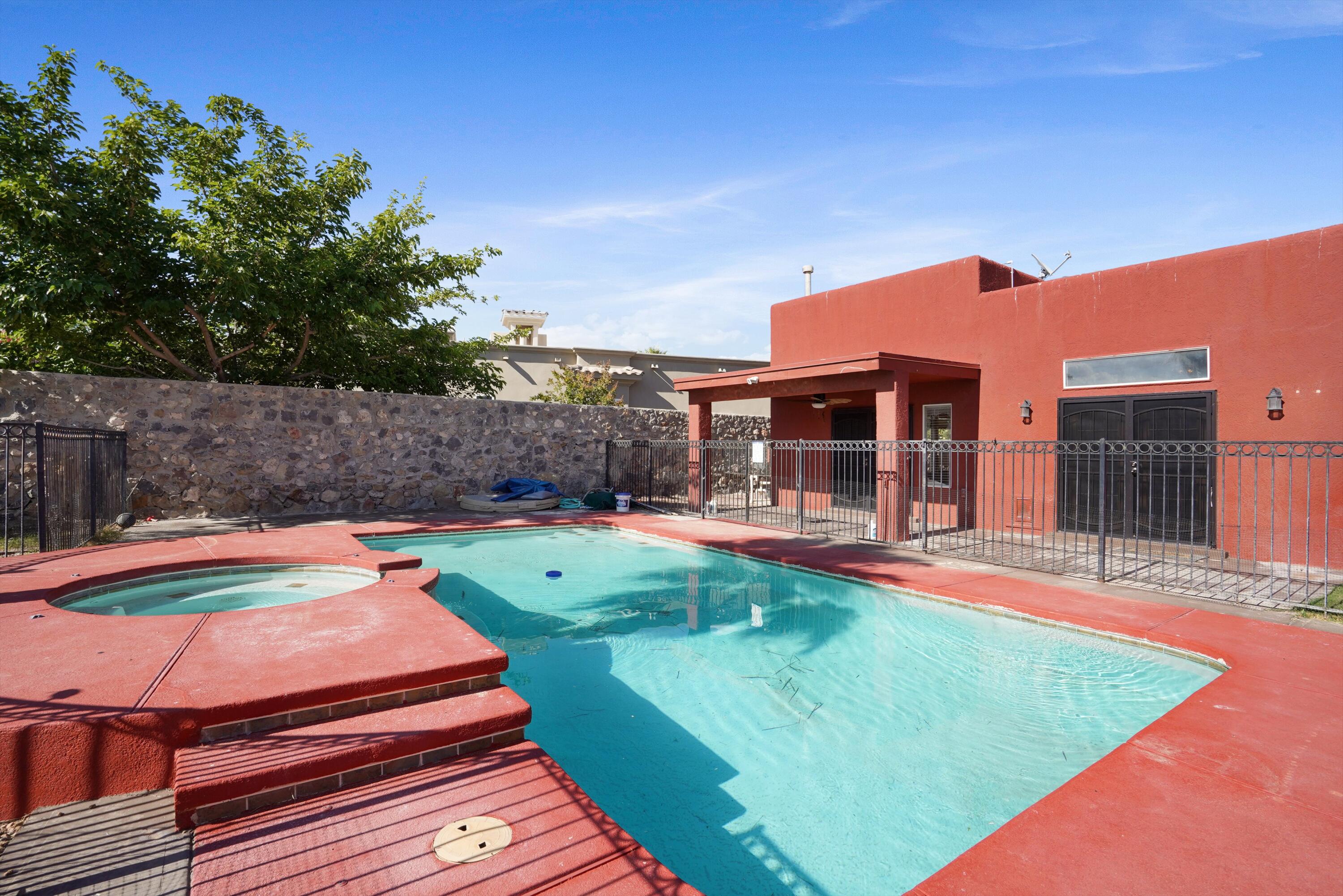 2205 Sun Chaser Place