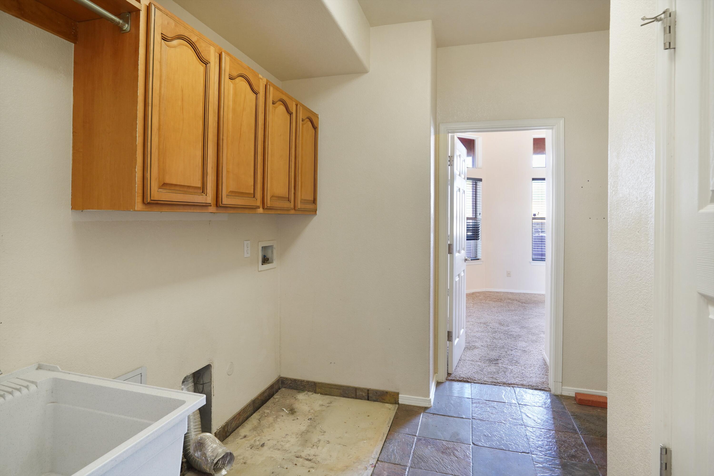 2205 Sun Chaser Place