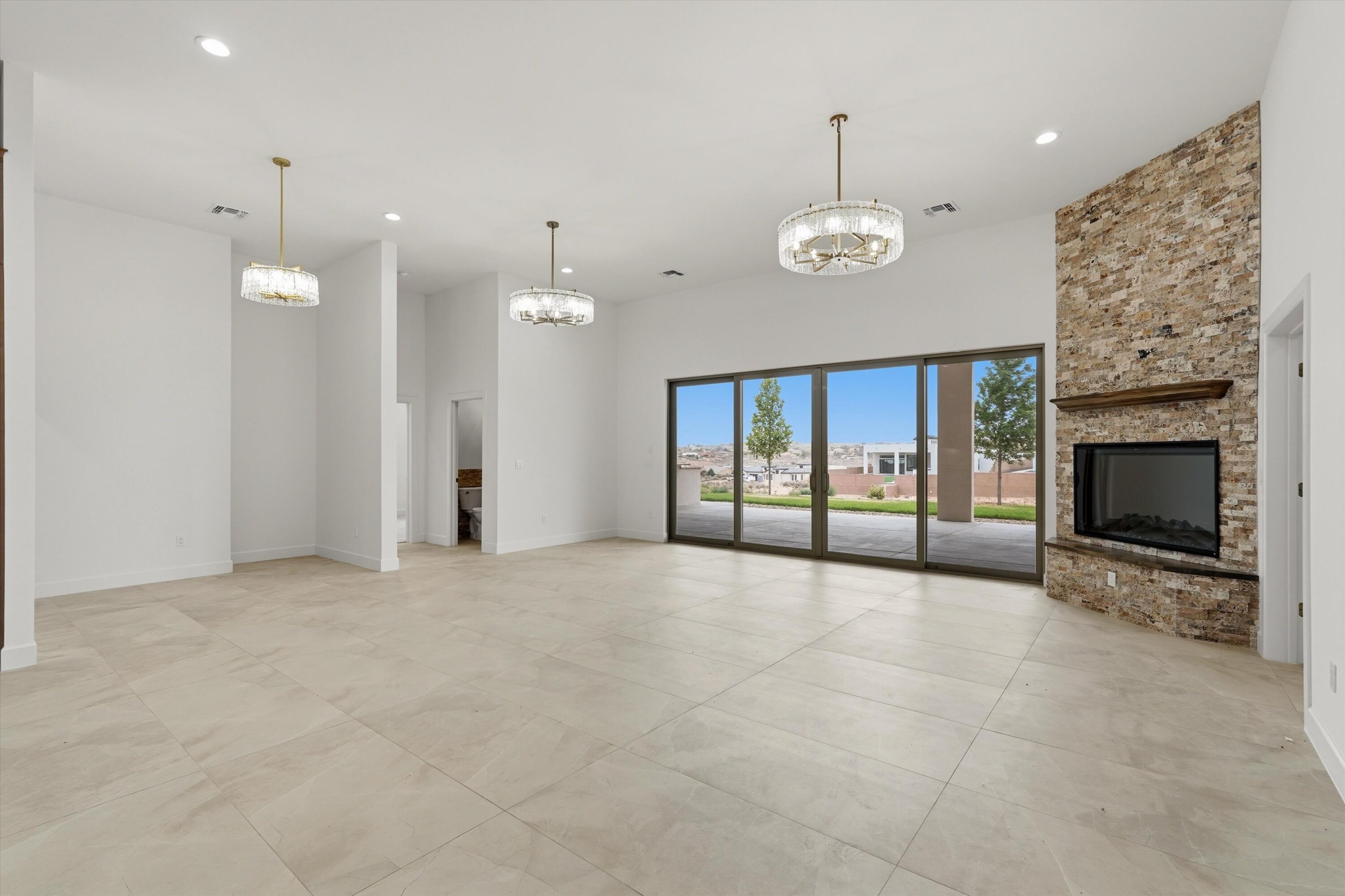 2021 Santa Ana Road NE