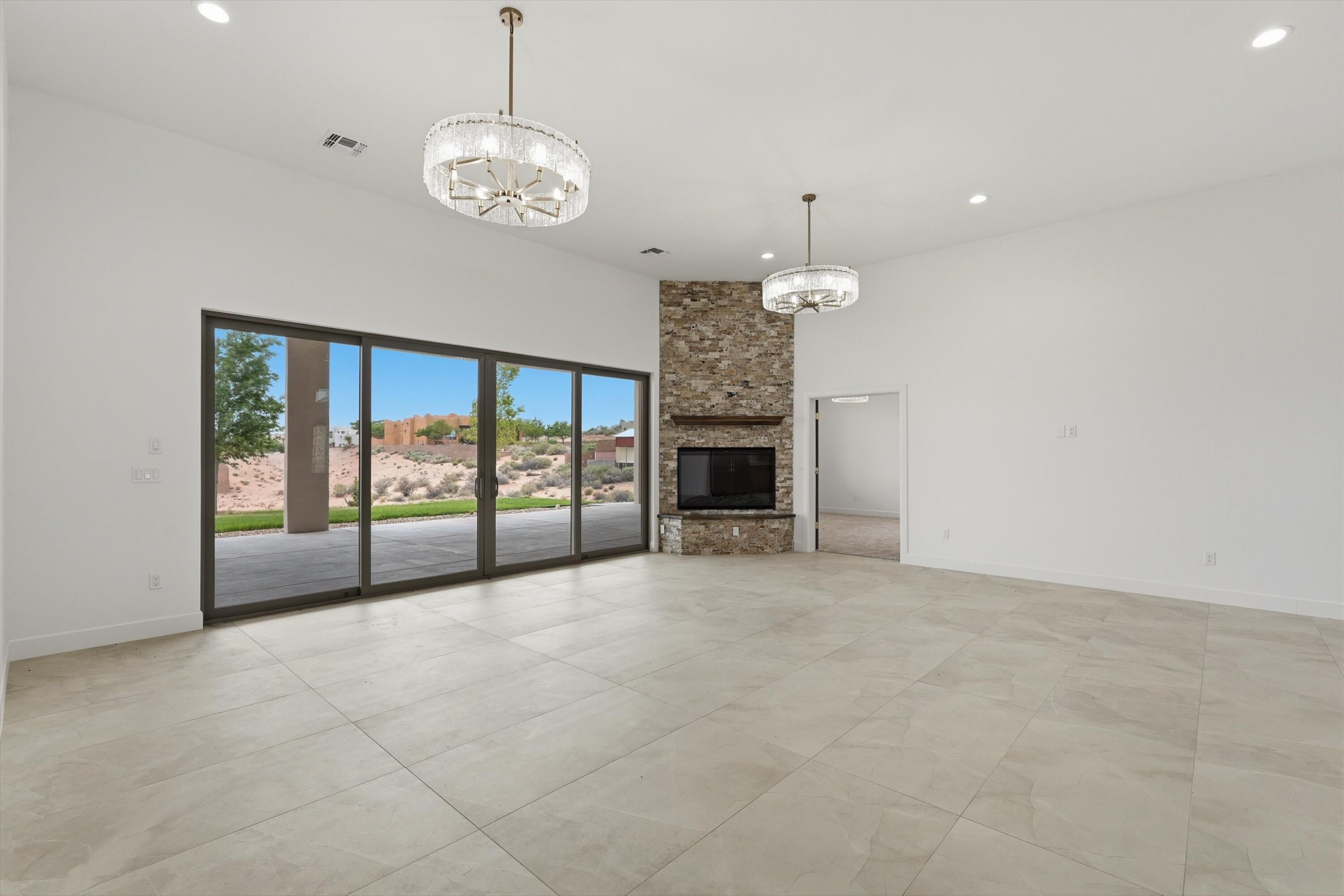 2021 Santa Ana Road NE