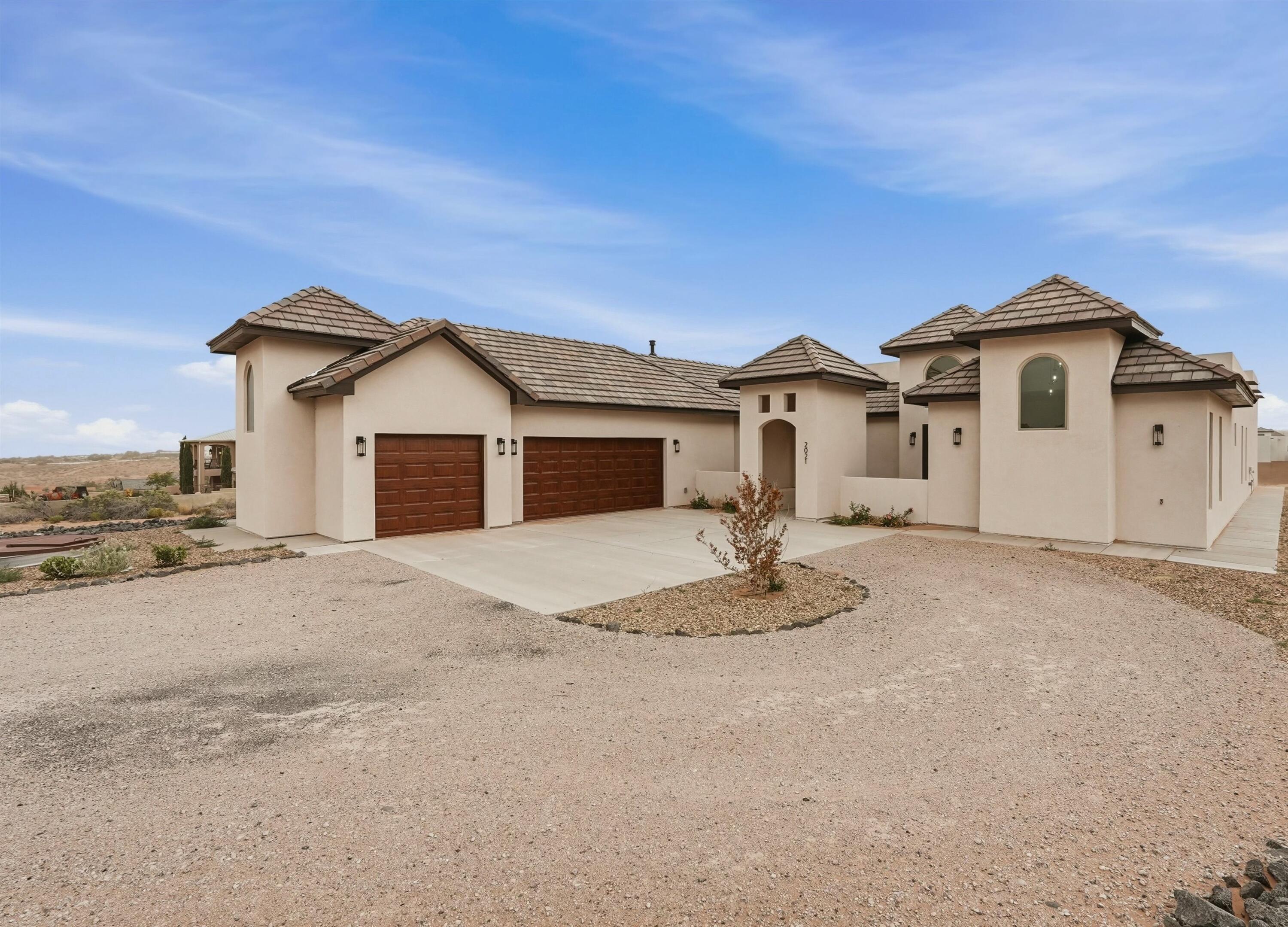 2021 Santa Ana Road NE