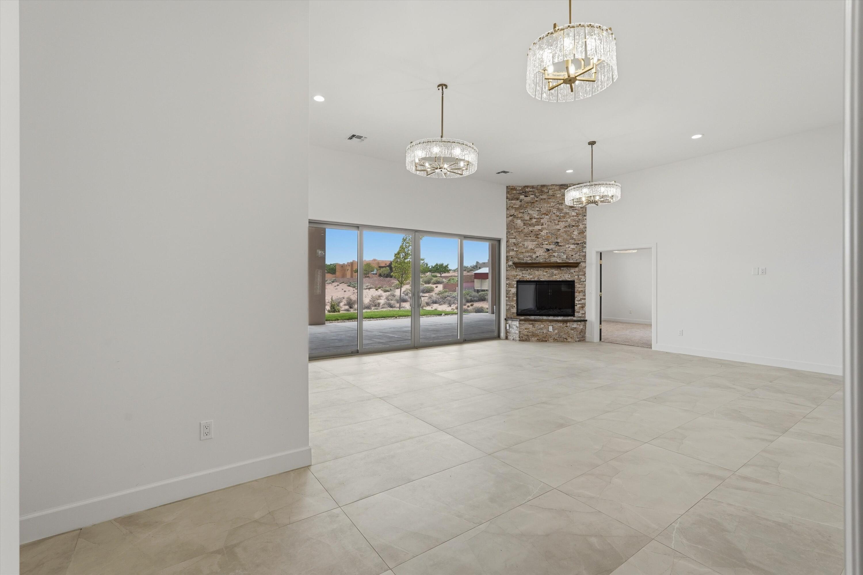 2021 Santa Ana Road NE