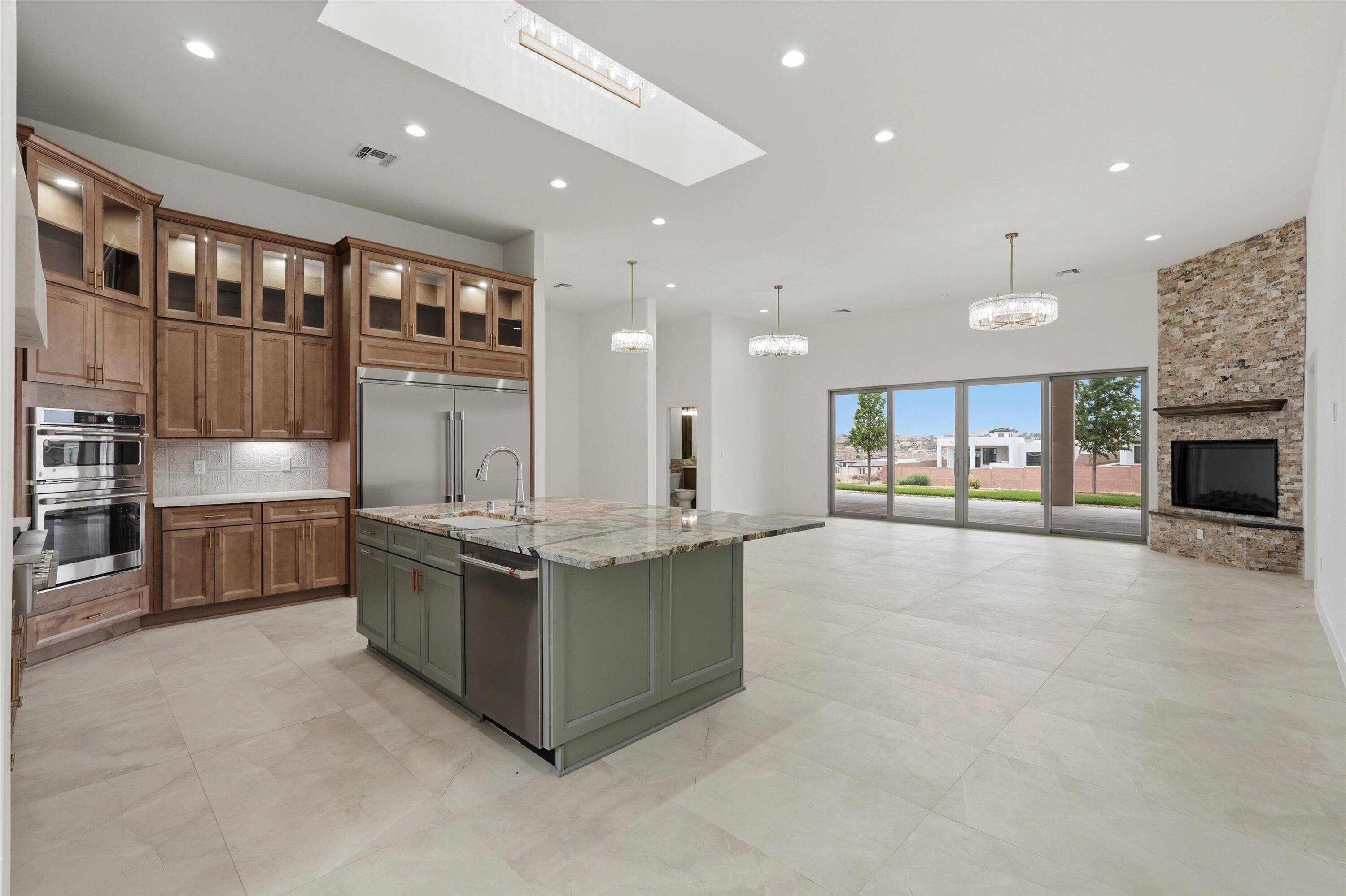 2021 Santa Ana Road NE