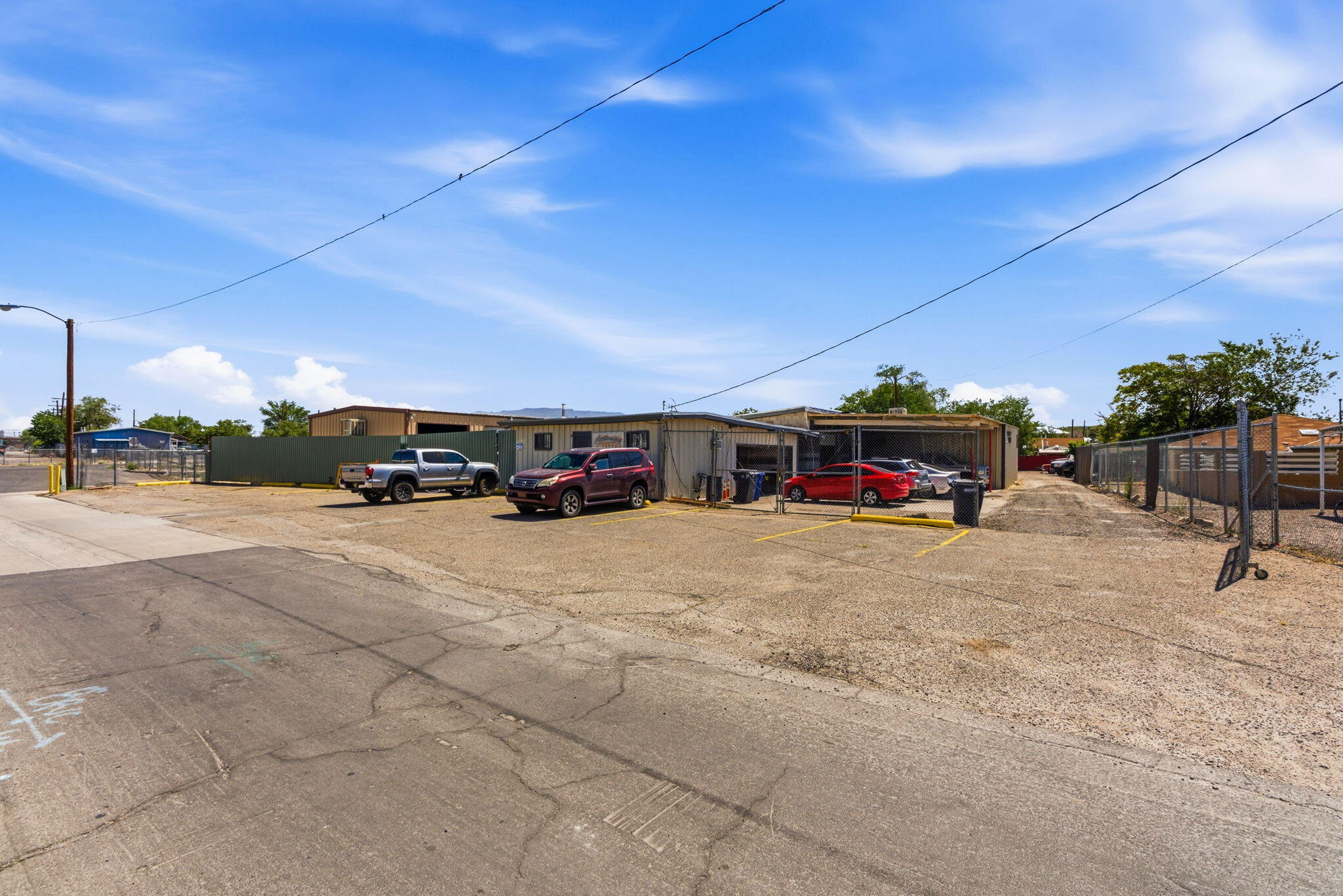 800 Commercial Street SE