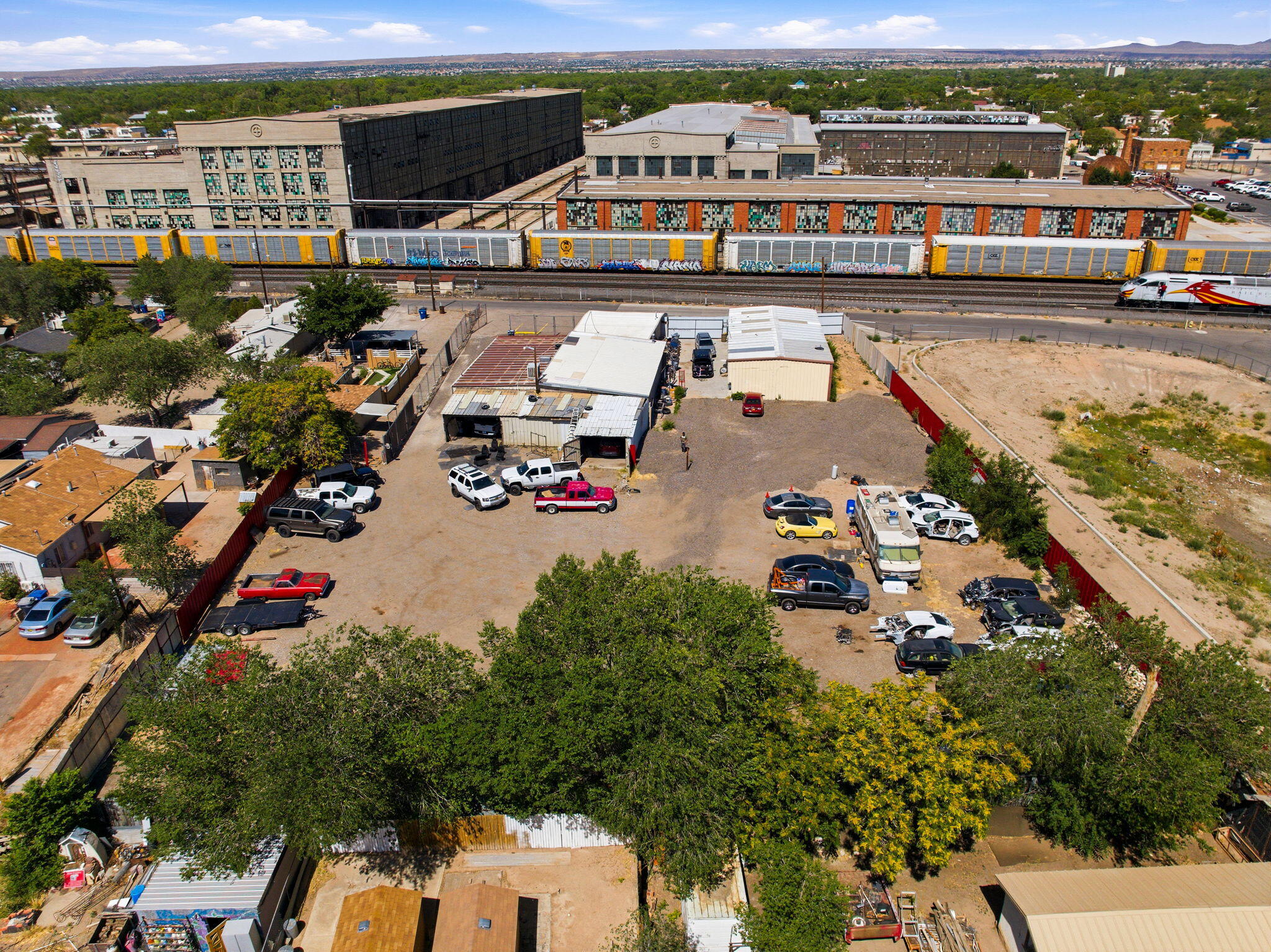 800 Commercial Street SE
