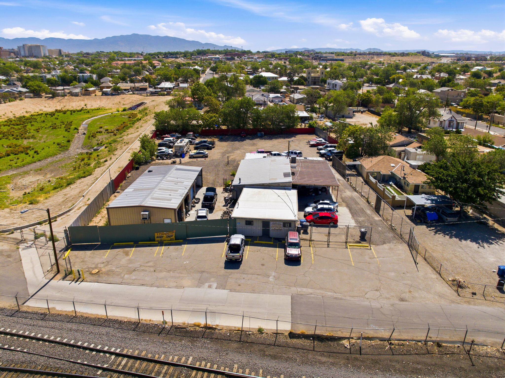 800 Commercial Street SE