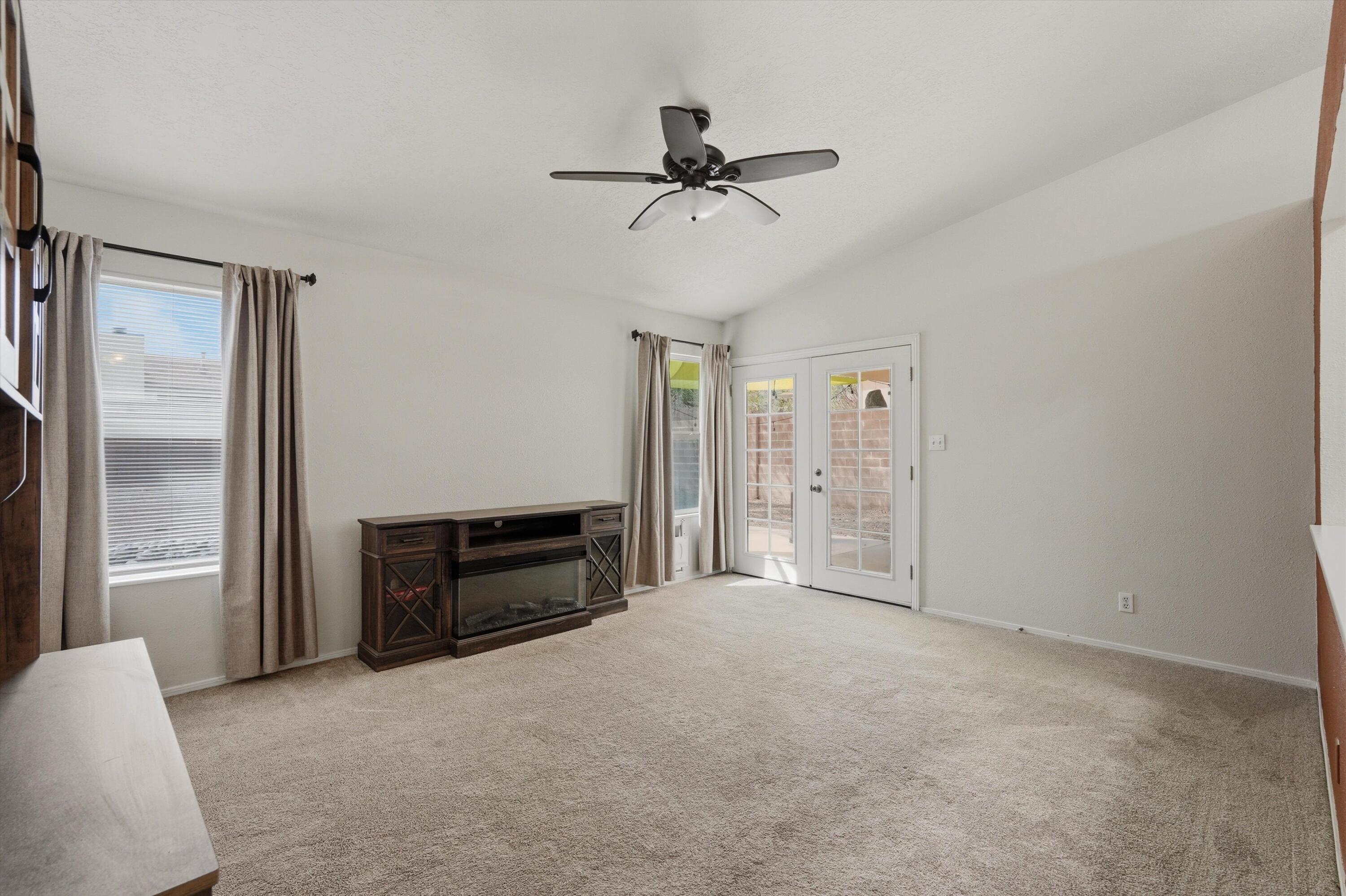 1961 Roanoke Drive NE