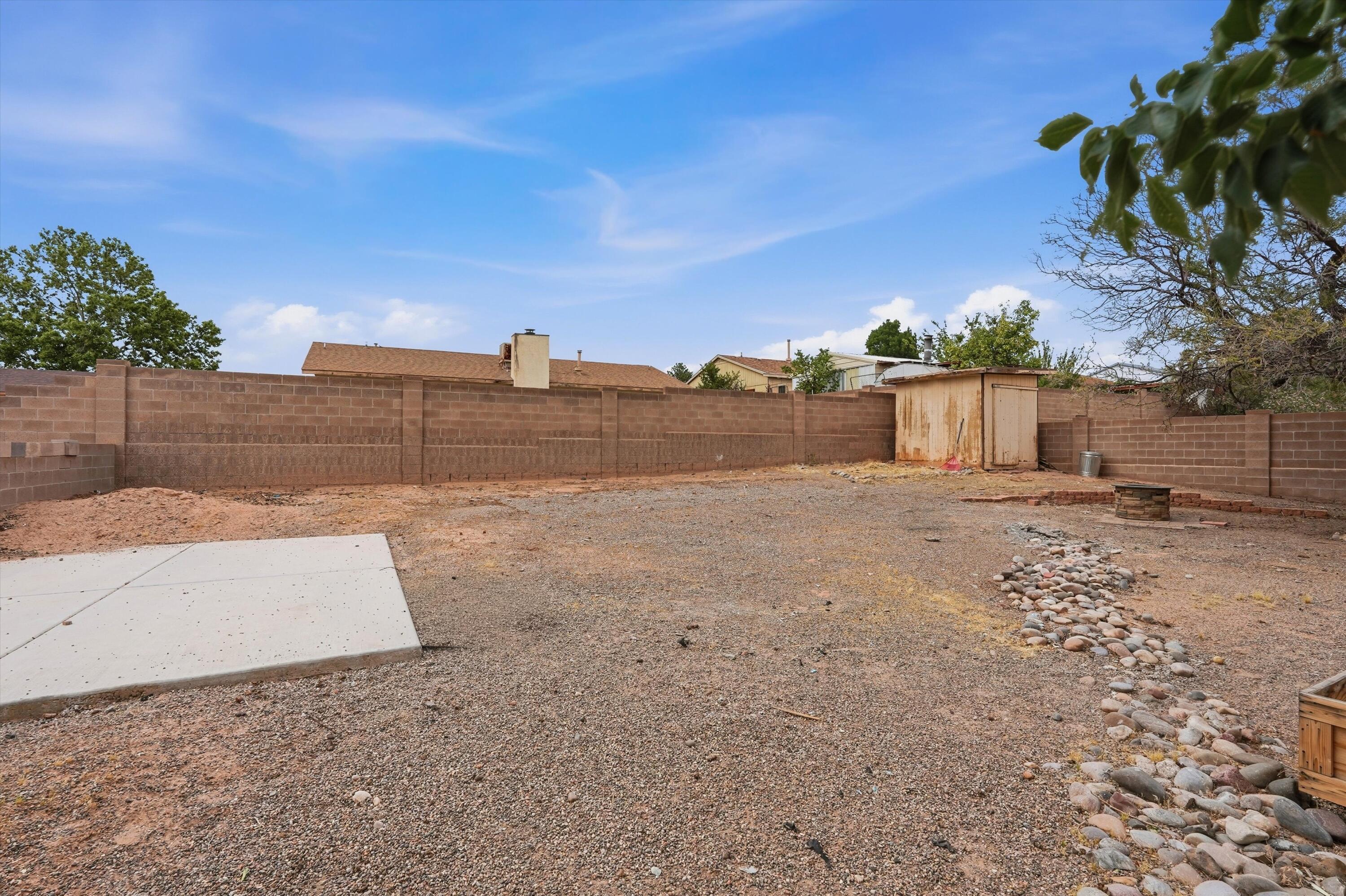 1961 Roanoke Drive NE