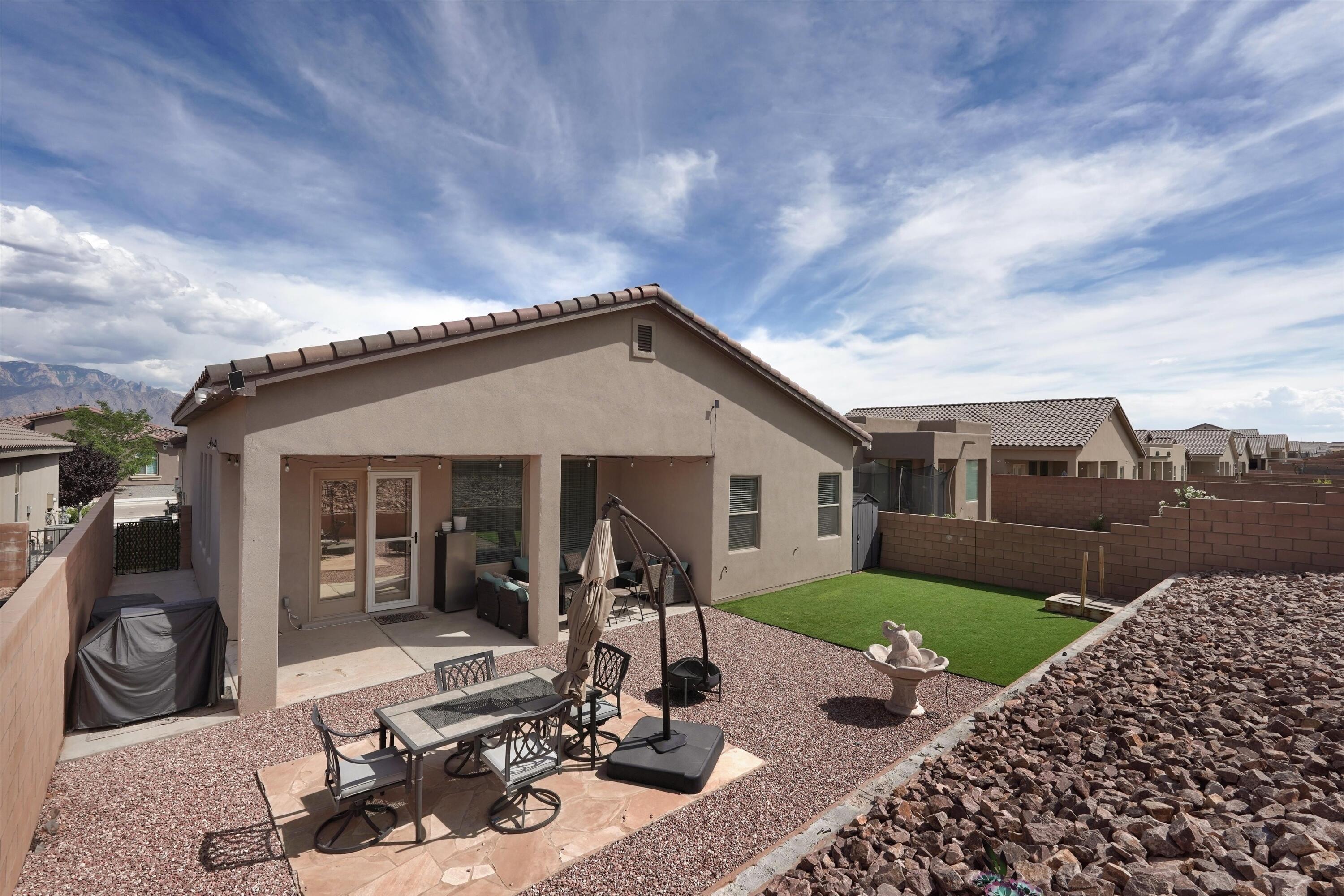 6917 Cleary Loop NE