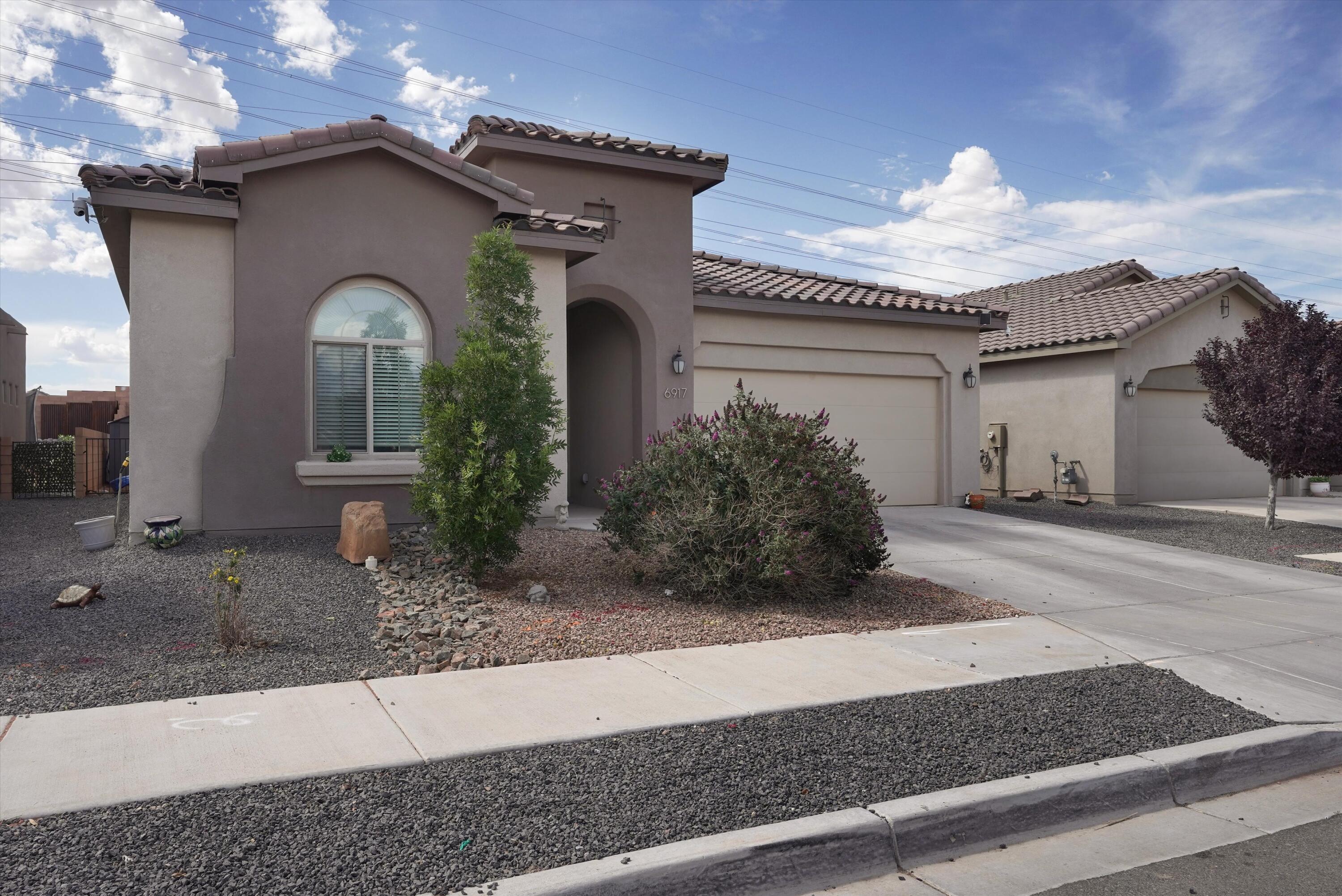 6917 Cleary Loop NE