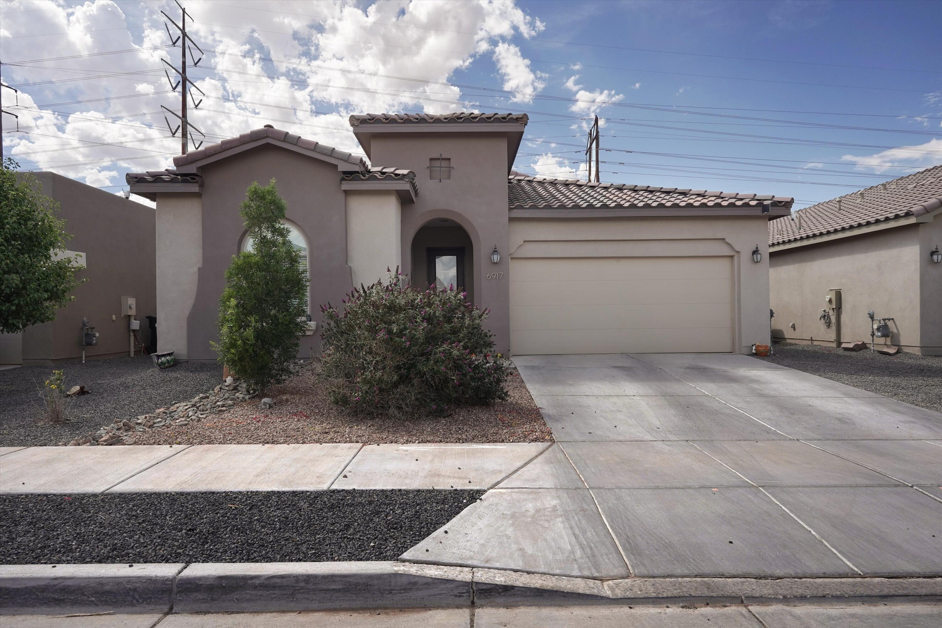 6917 Cleary Loop NE