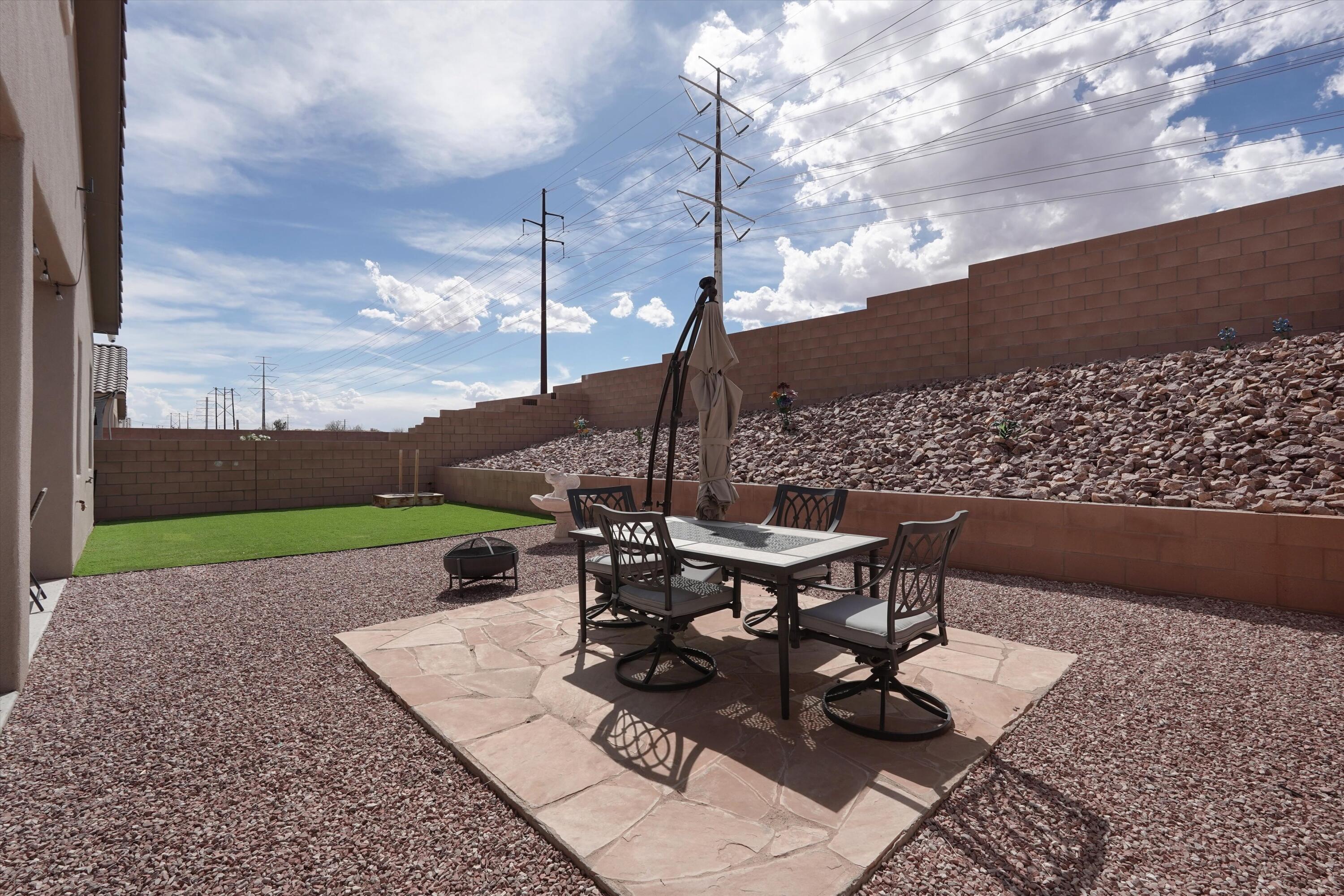 6917 Cleary Loop NE