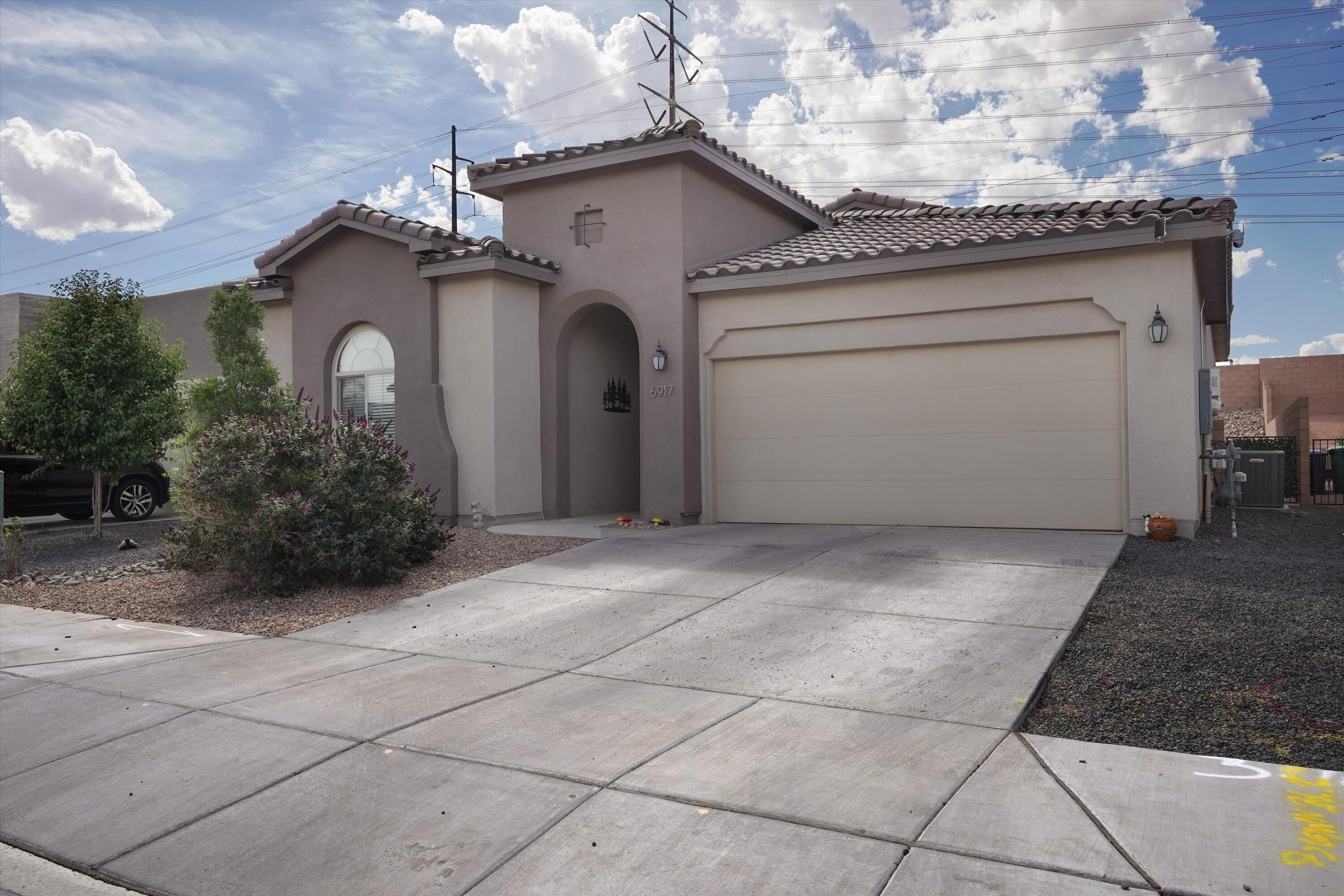 6917 Cleary Loop NE