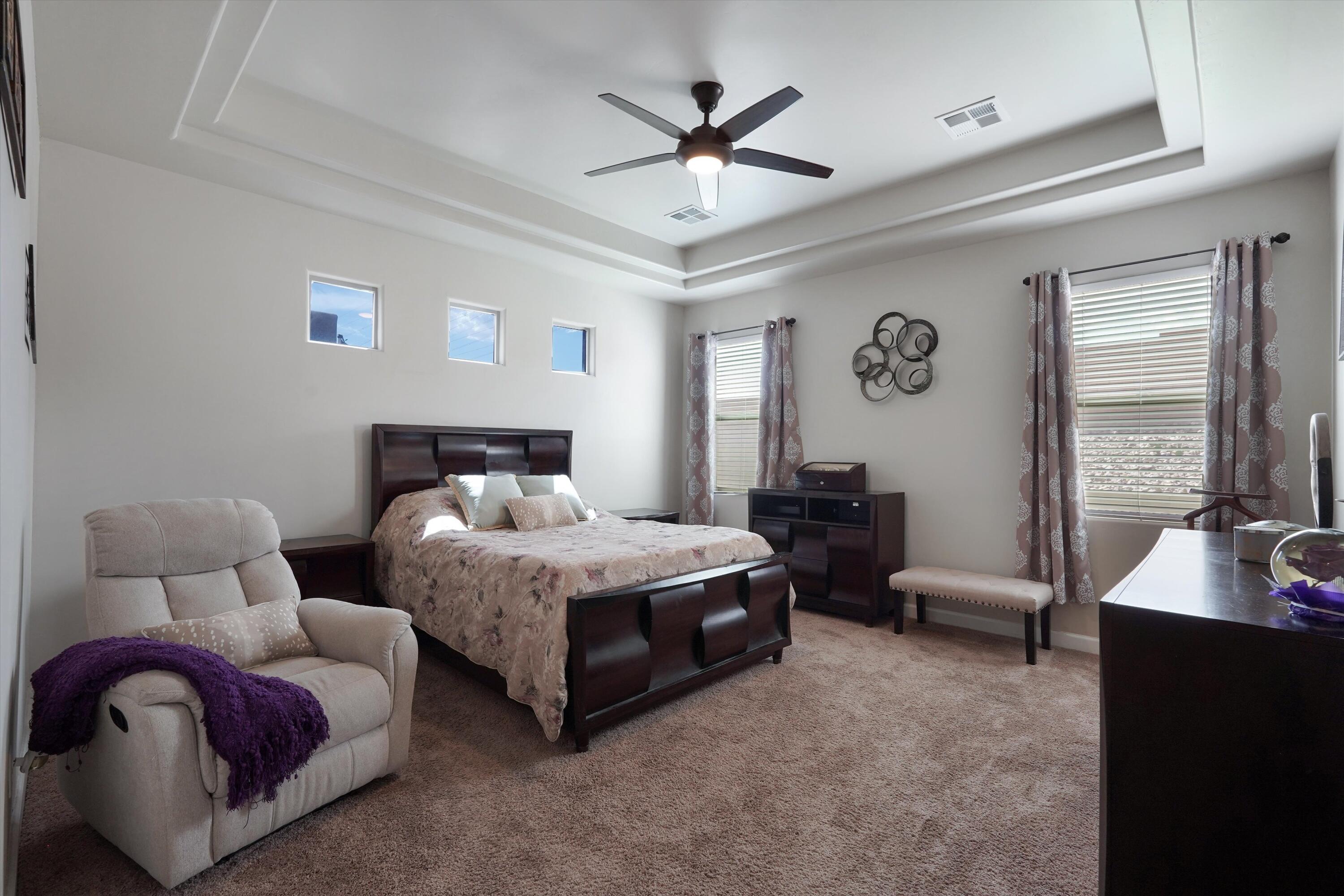 6917 Cleary Loop NE
