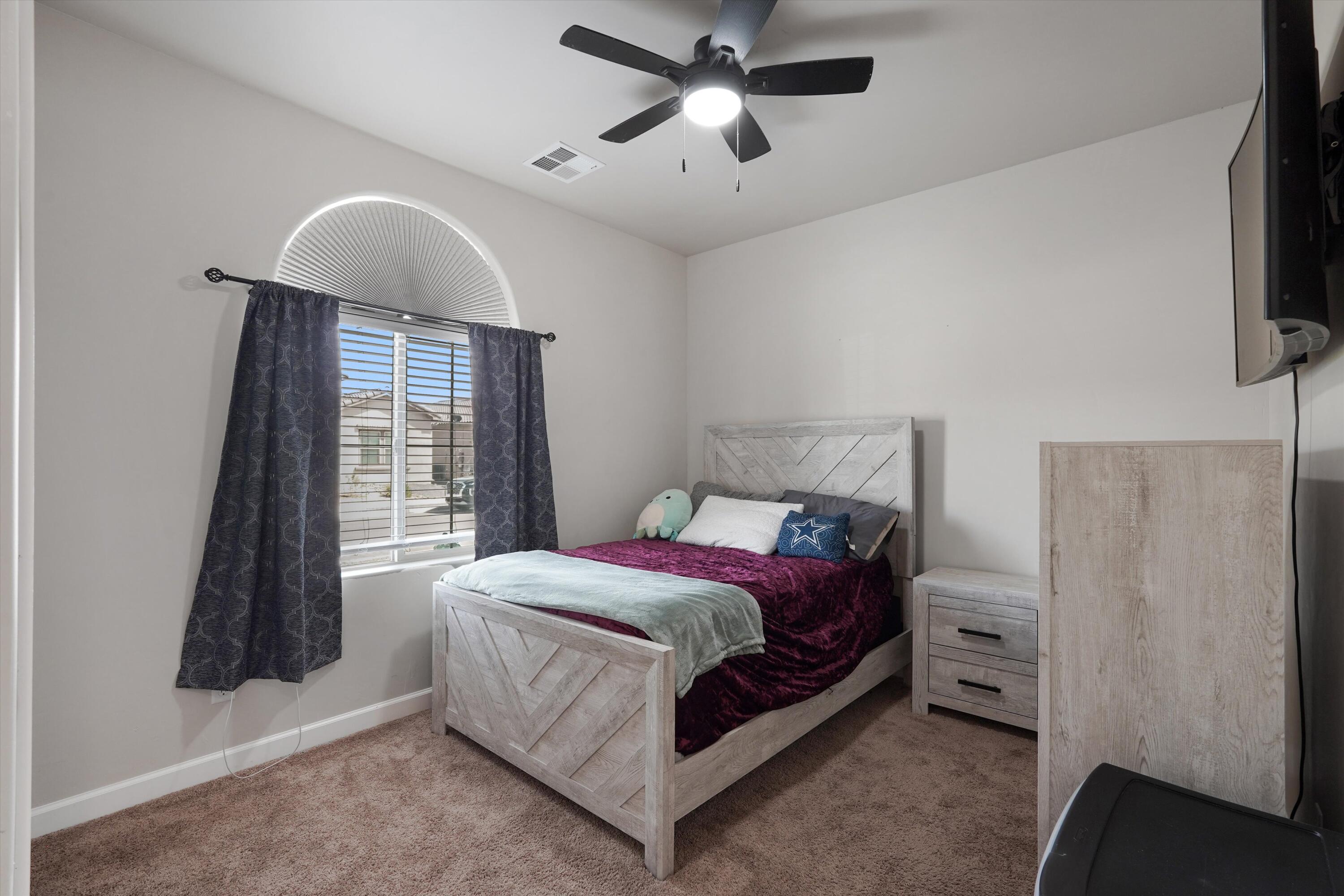 6917 Cleary Loop NE