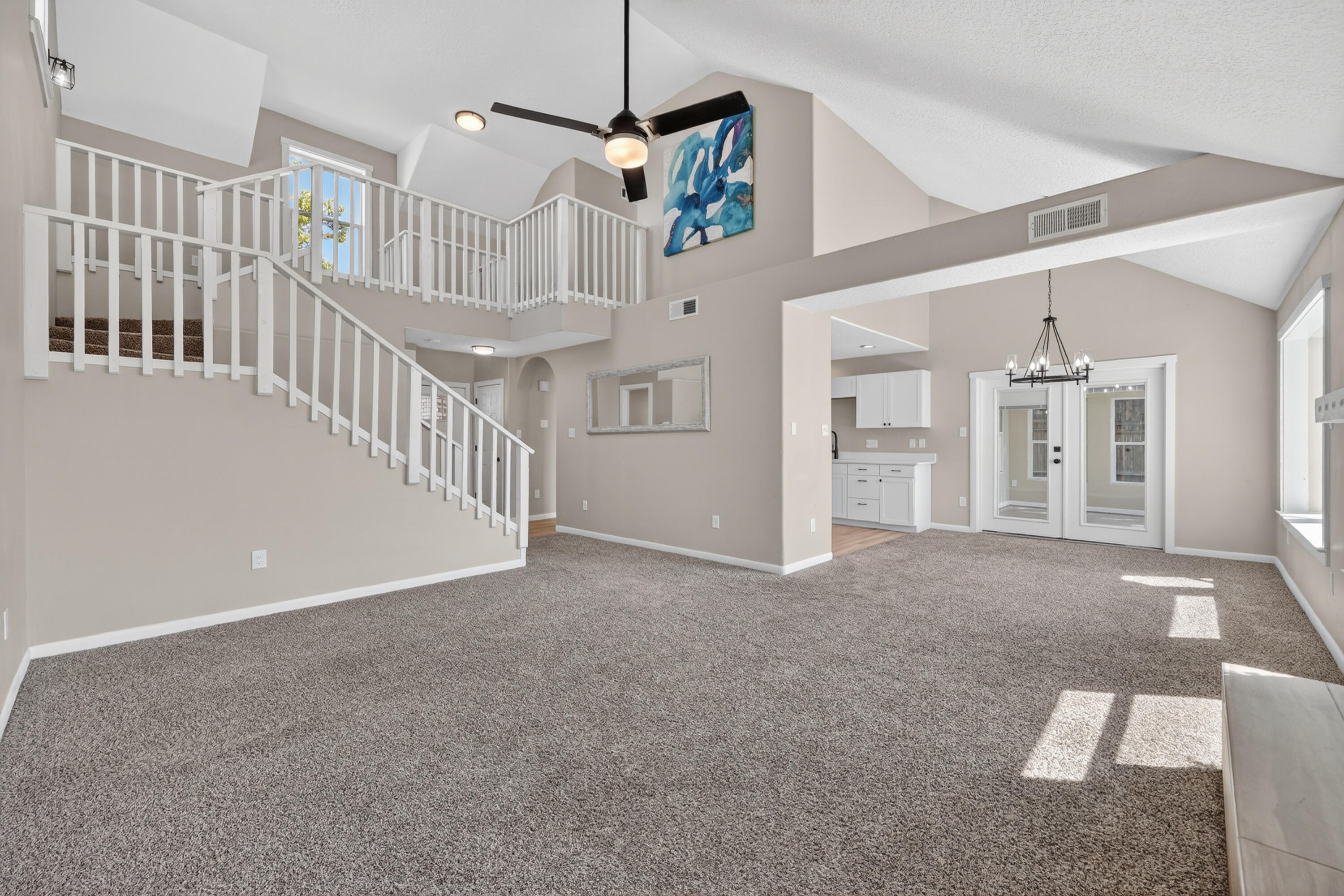 816 Acapulco Road NE