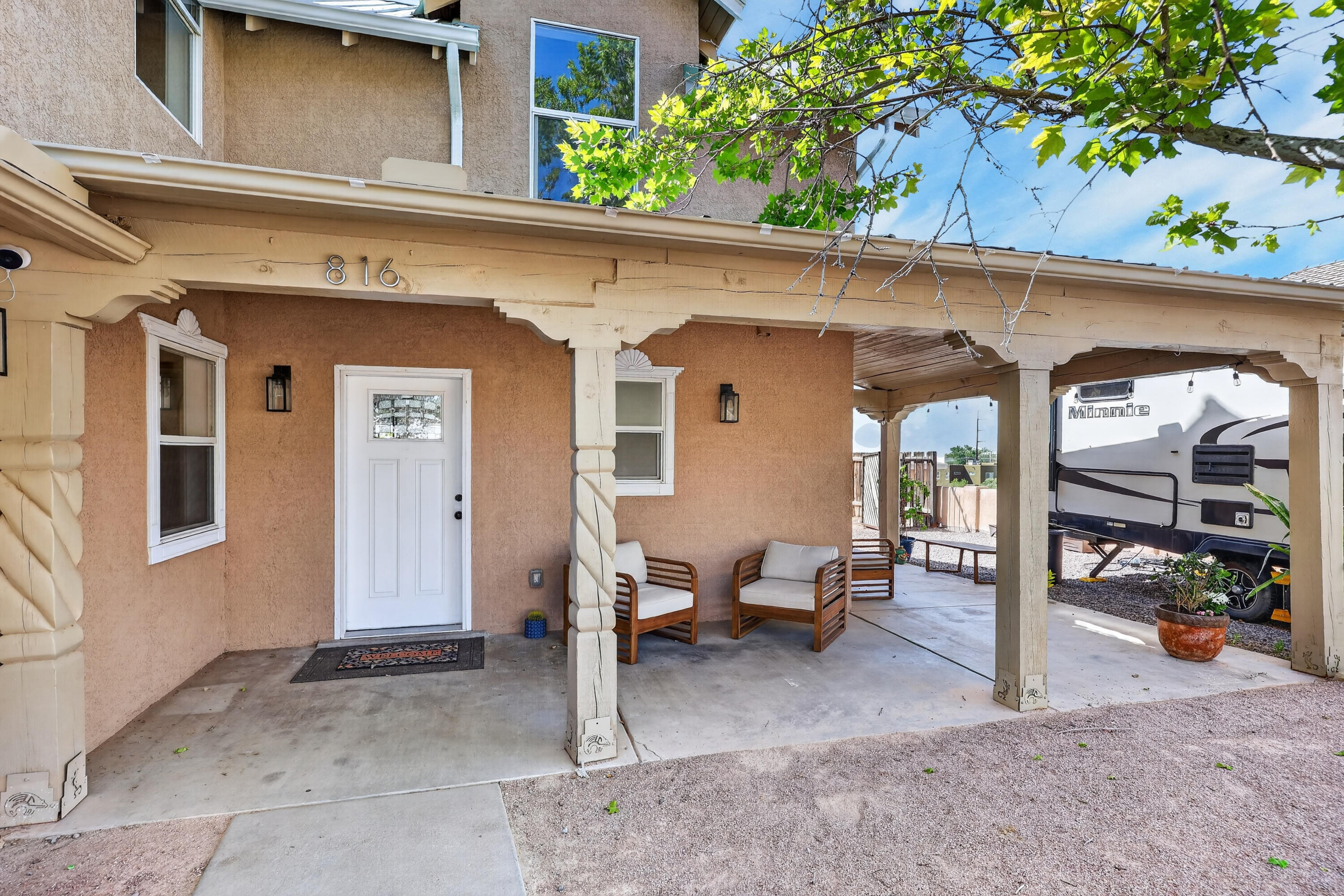 816 Acapulco Road NE