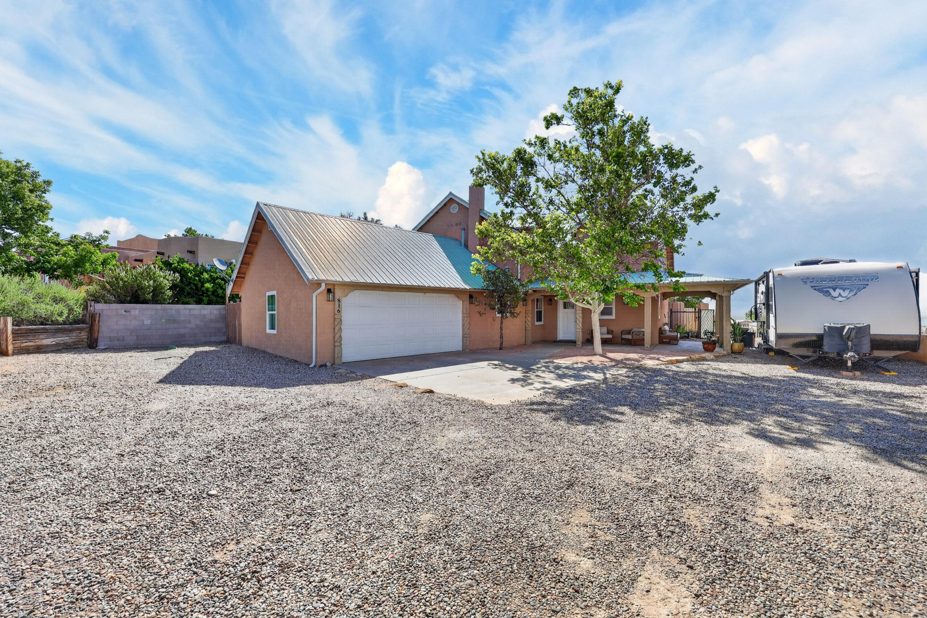 816 Acapulco Road NE