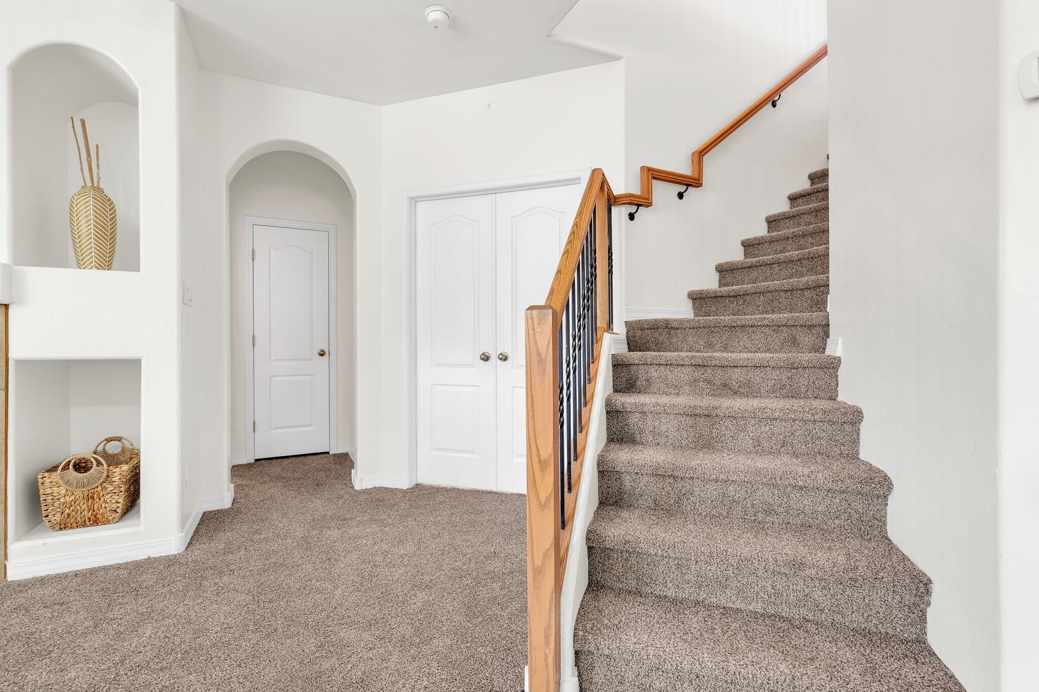 608 Bosque Verde Lane NW