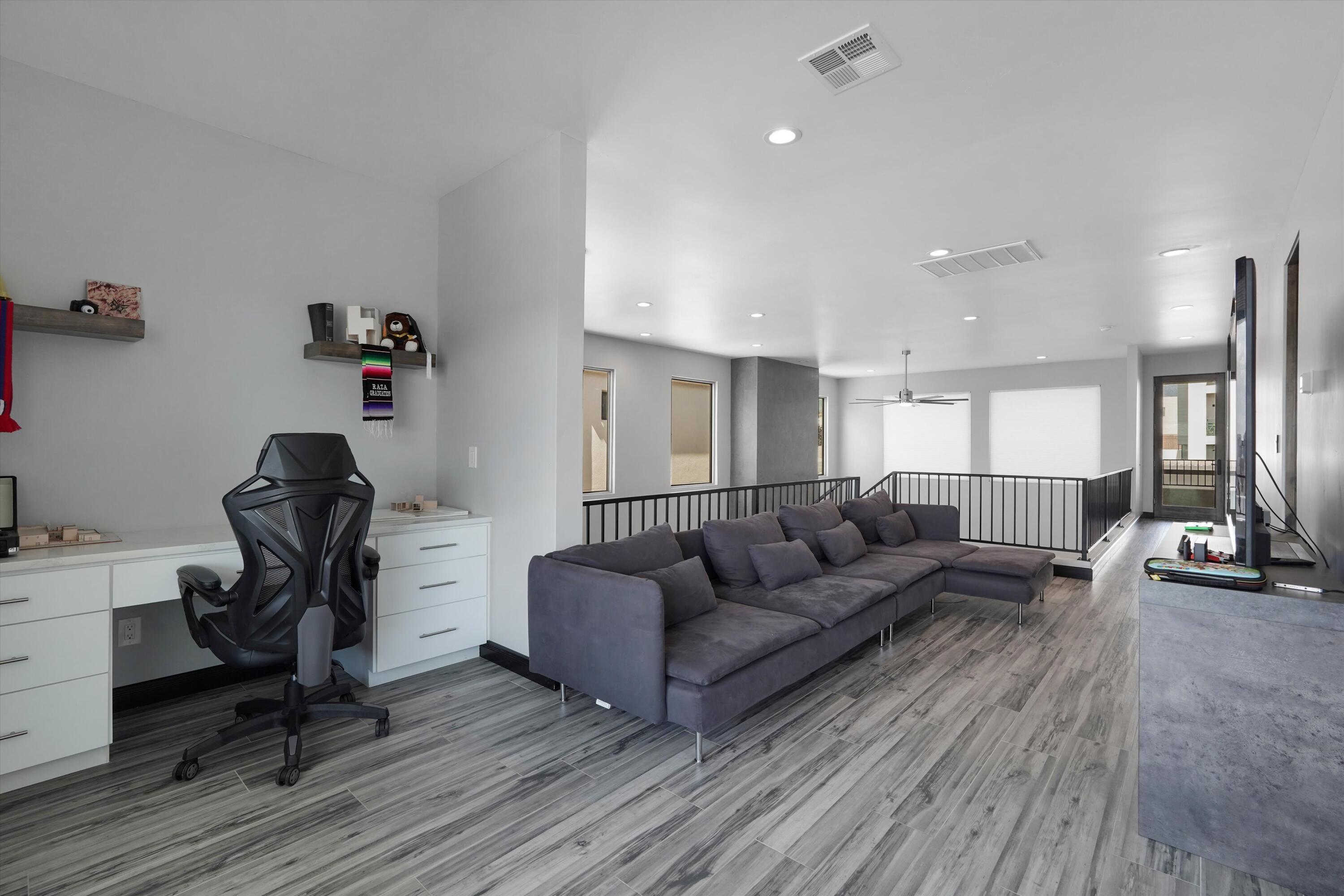 8832 Silver Oak Lane NE