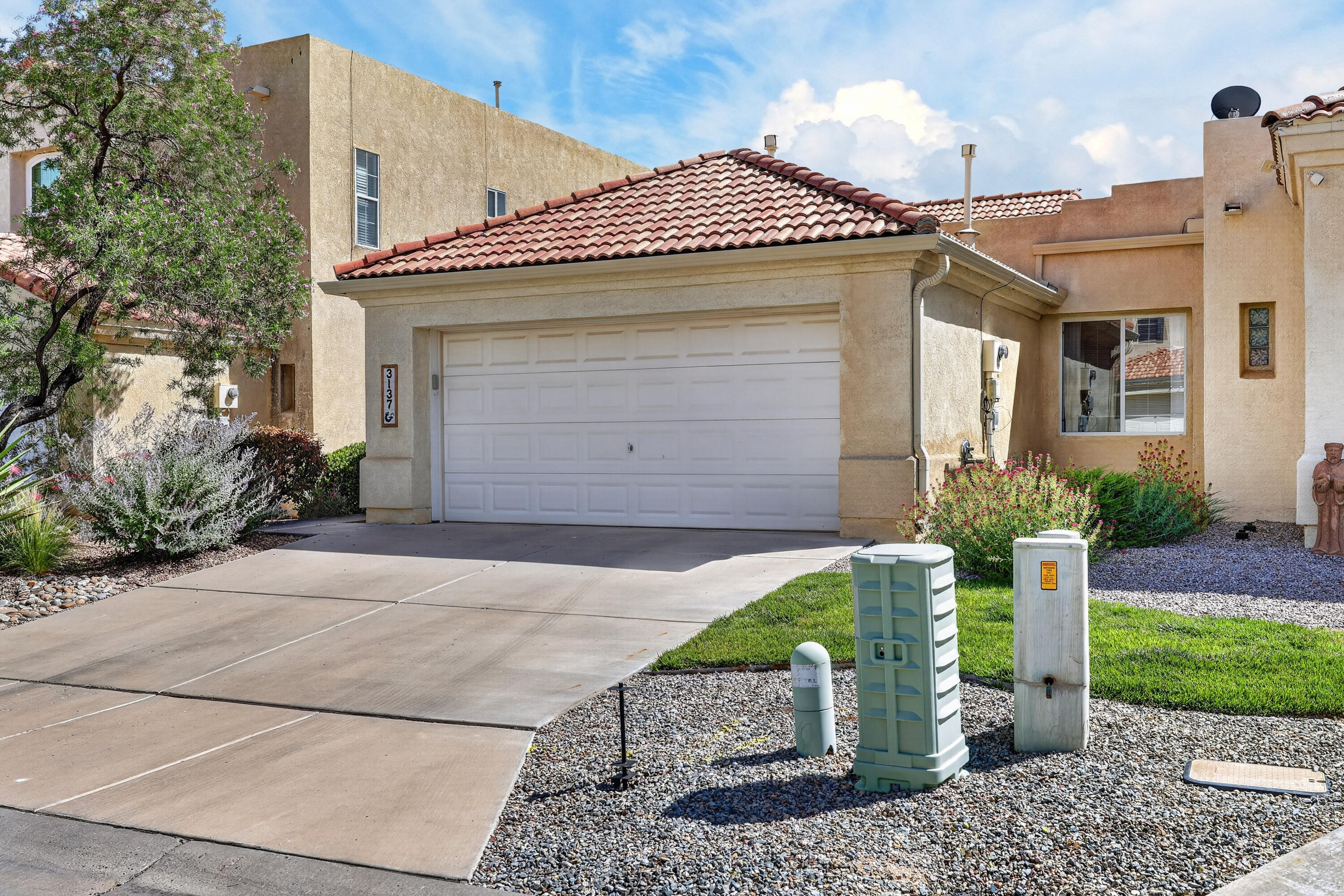 3137 Renaissance Loop SE