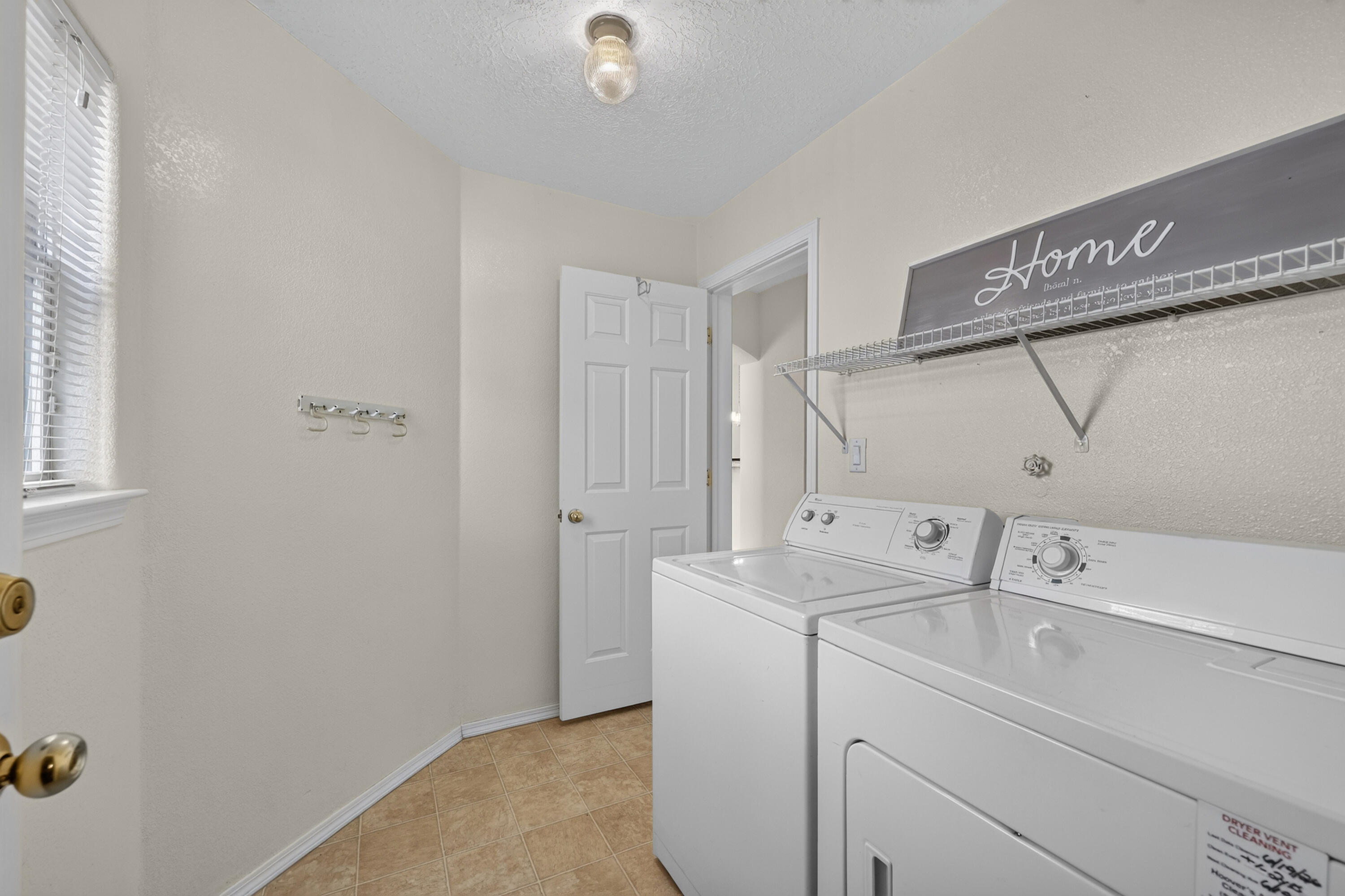 3137 Renaissance Loop SE