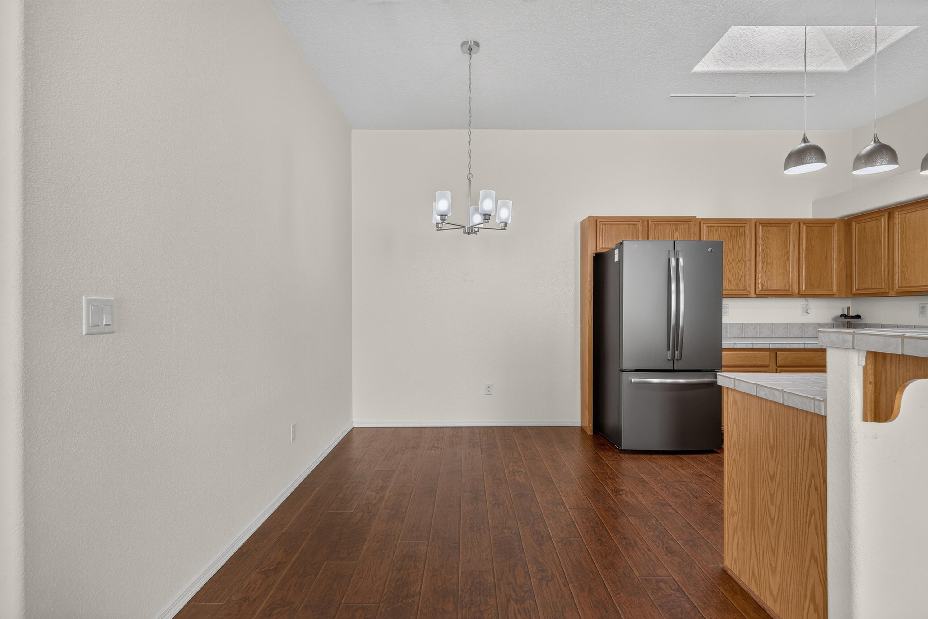 3137 Renaissance Loop SE