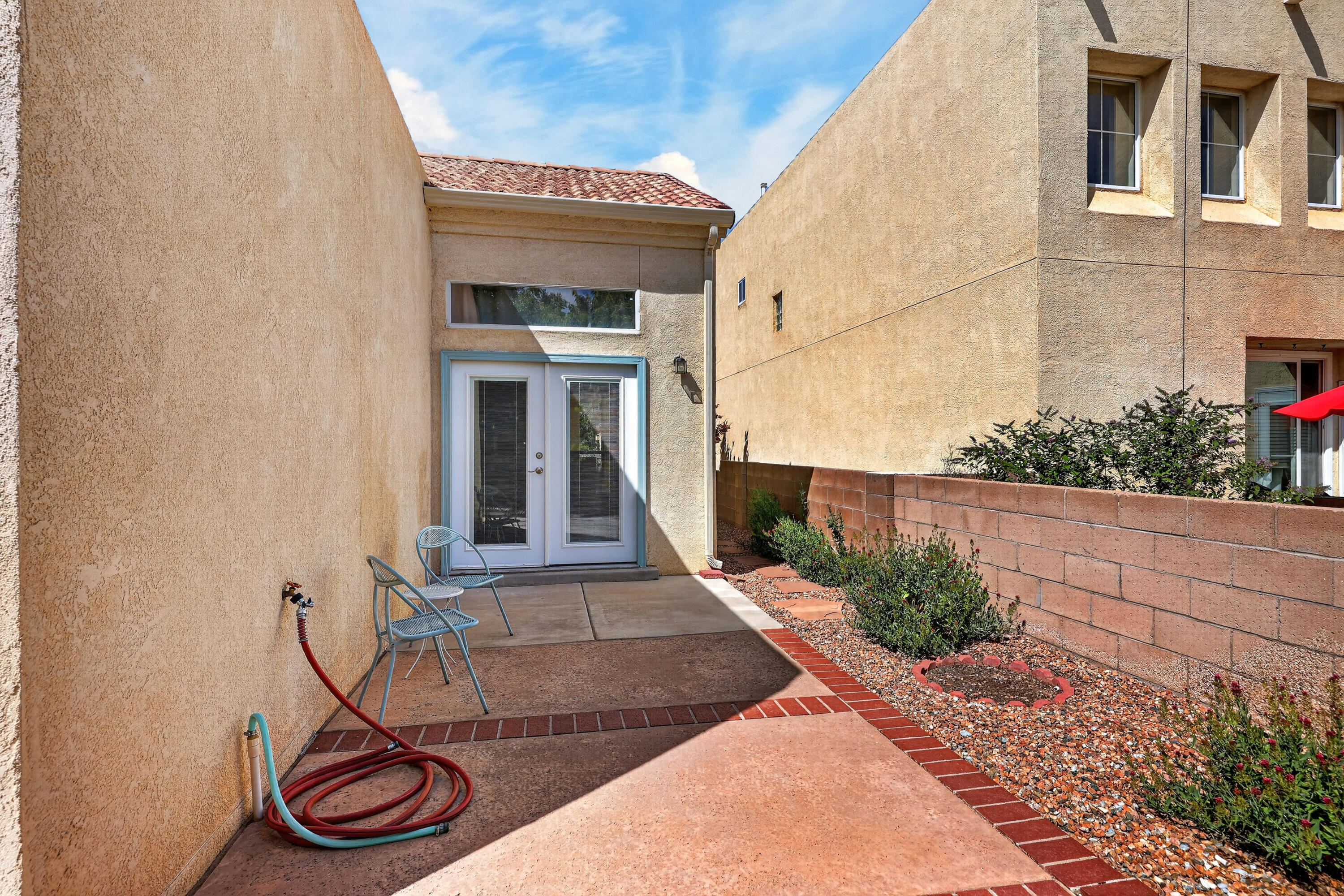 3137 Renaissance Loop SE