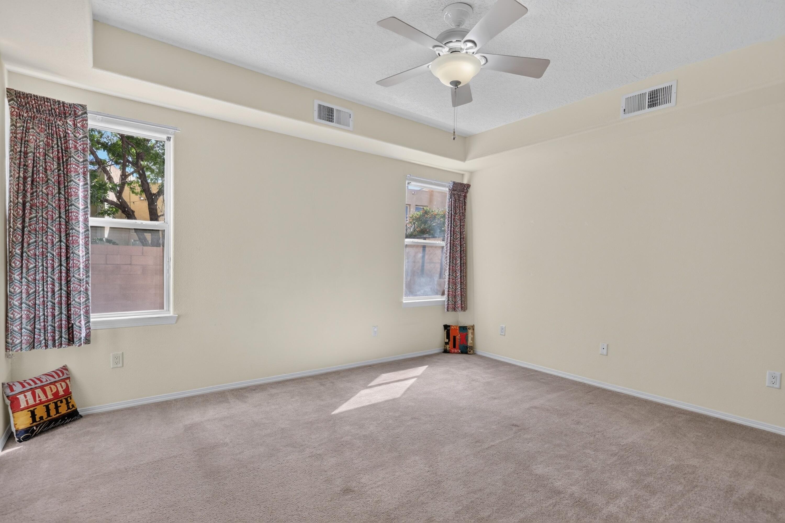 3137 Renaissance Loop SE